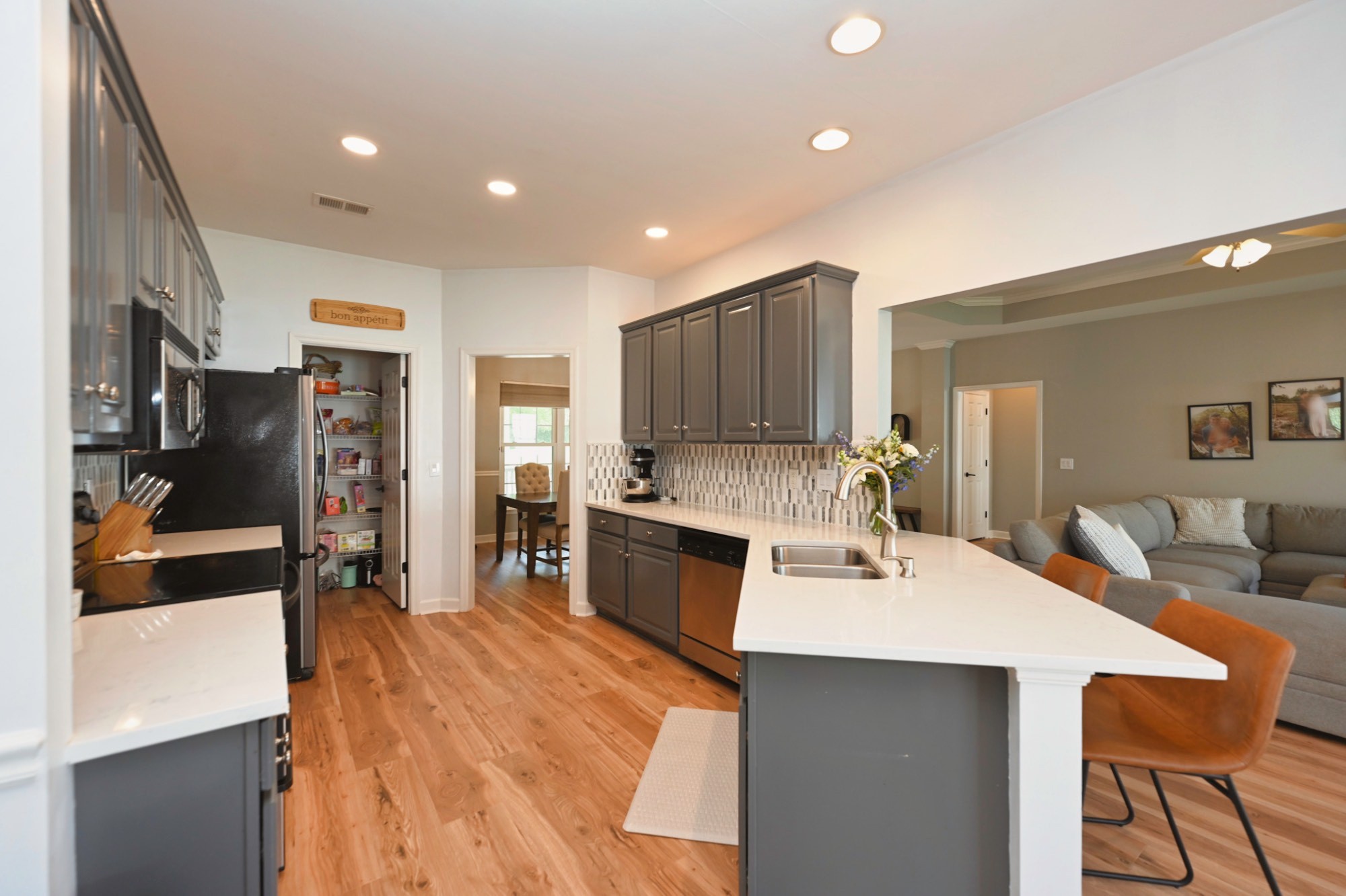 600 Sitting Mill Ct