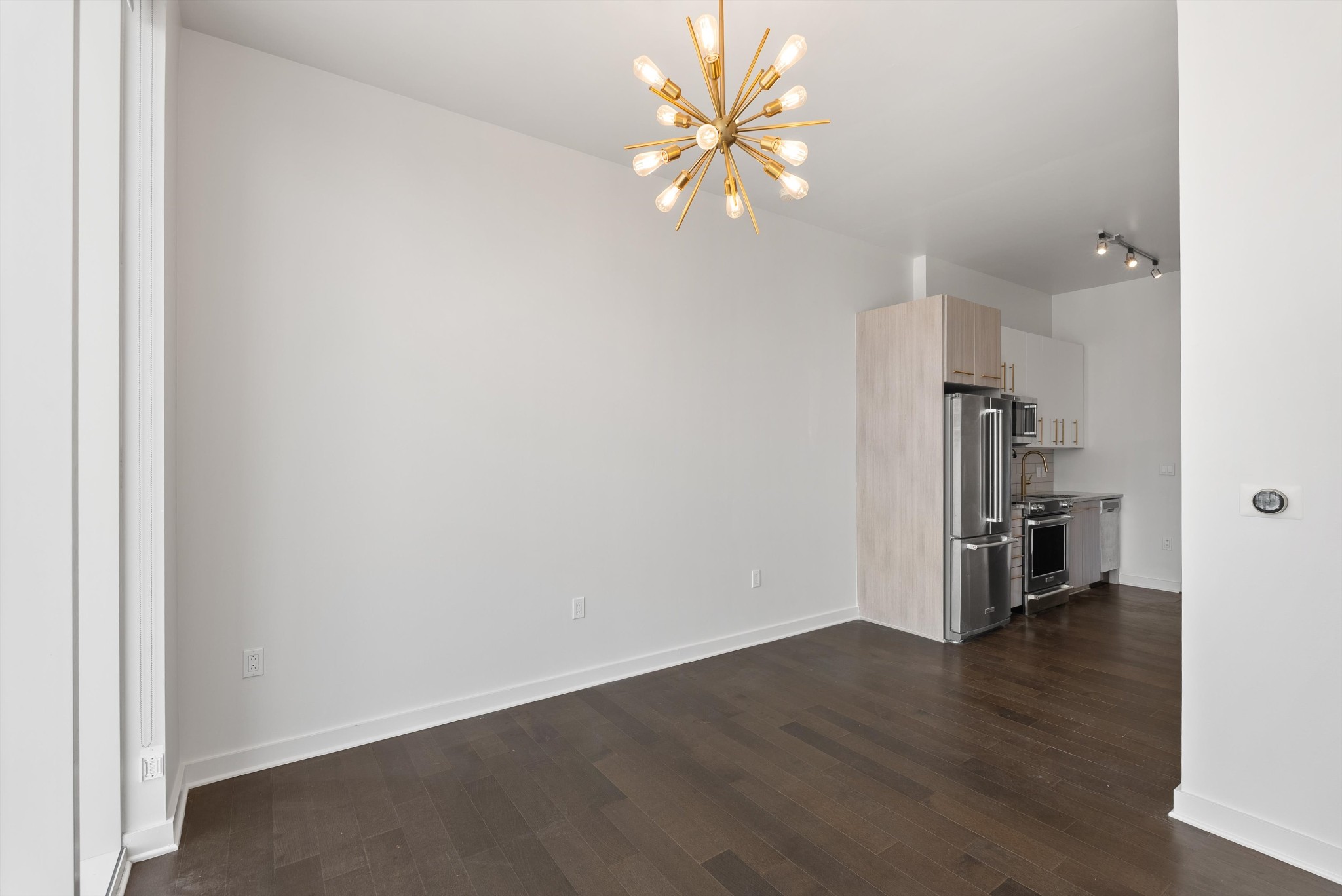 515 Church St Unit: 3311