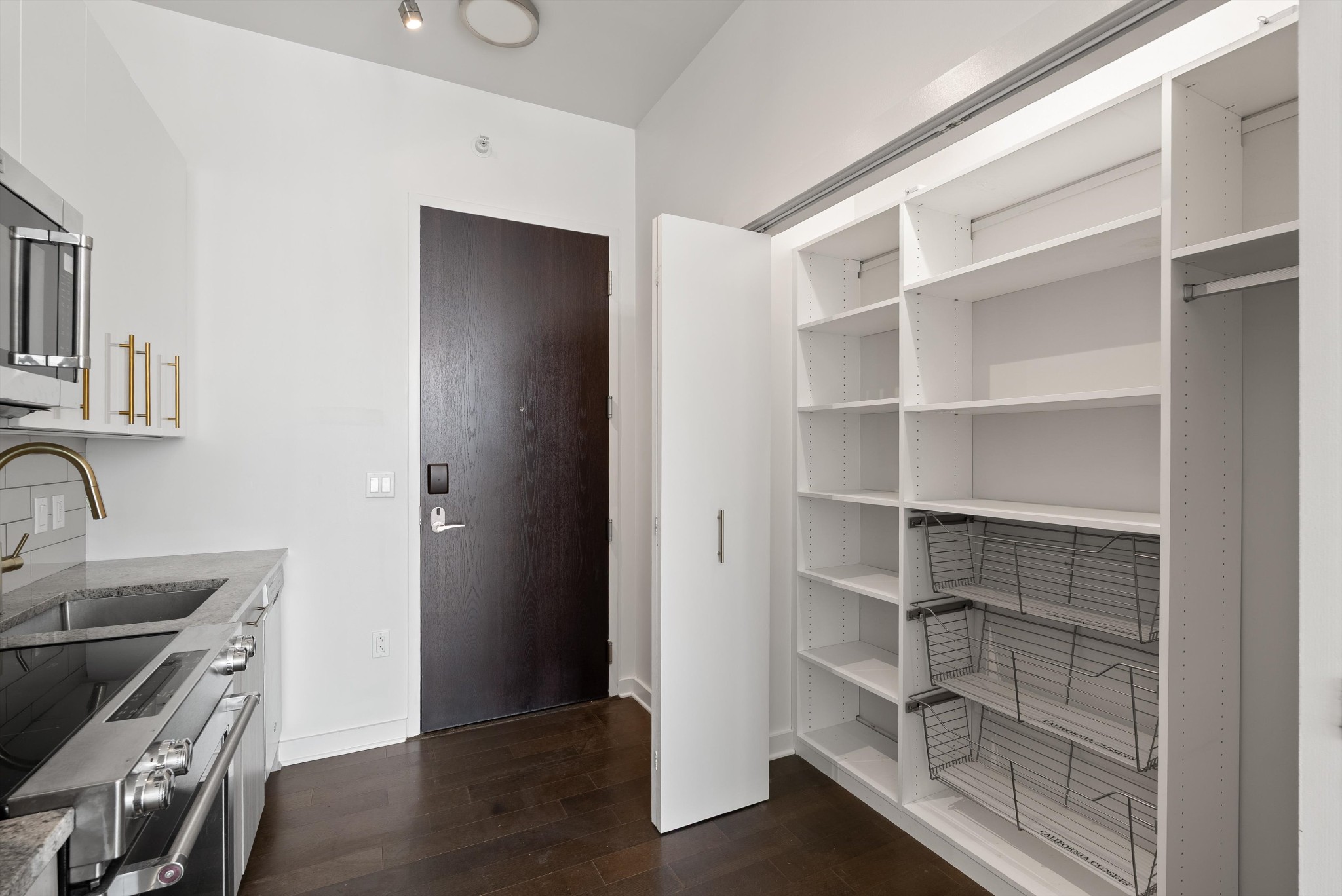 515 Church St Unit: 3311