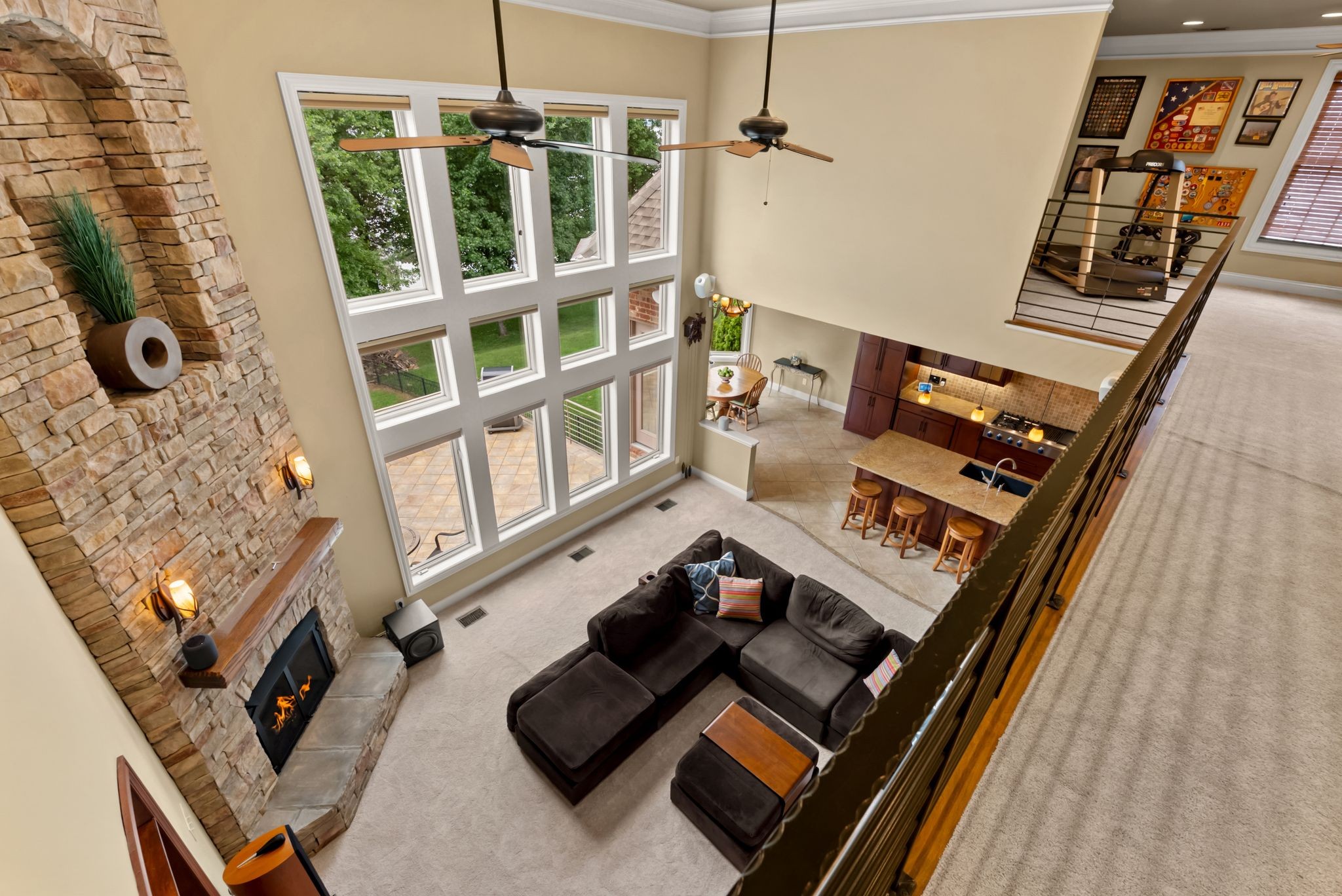 100 Lakecrest Cir