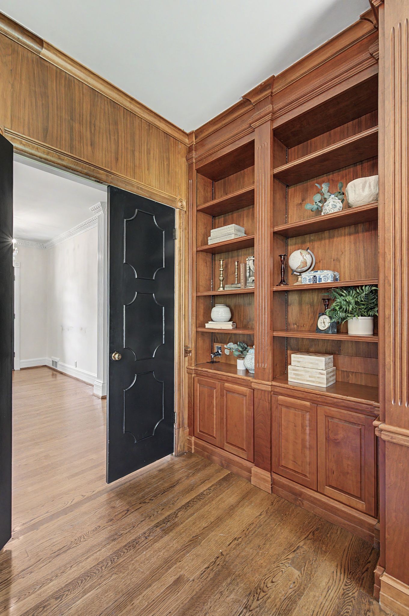 6111 Hickory Valley Rd
