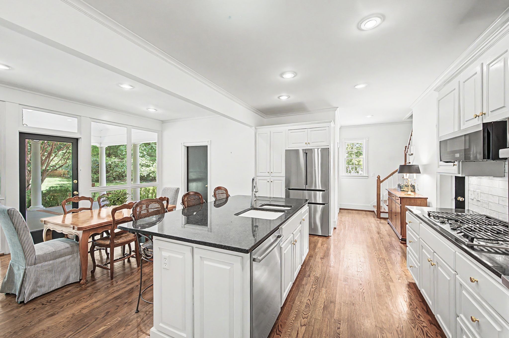 6111 Hickory Valley Rd