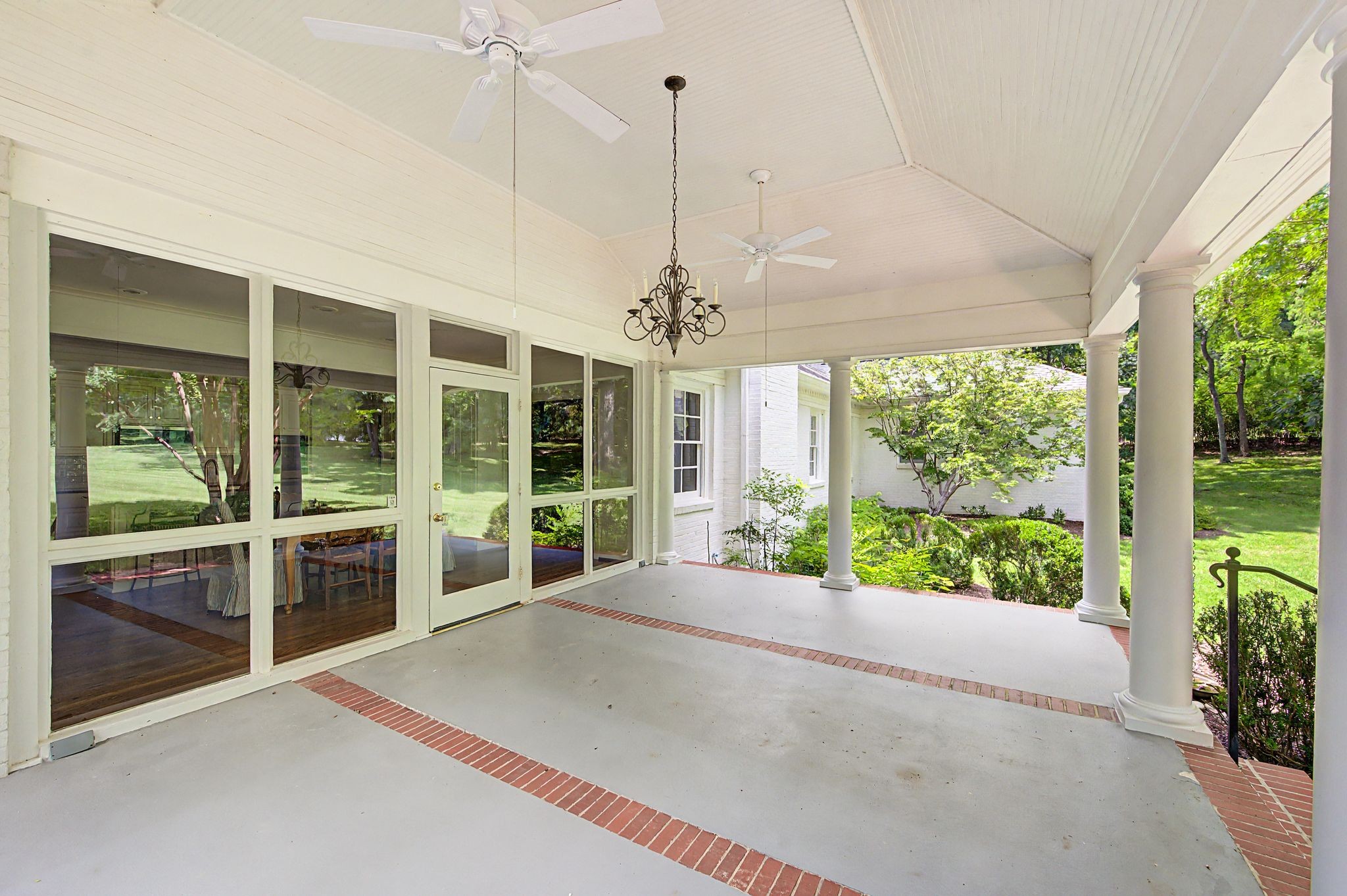 6111 Hickory Valley Rd