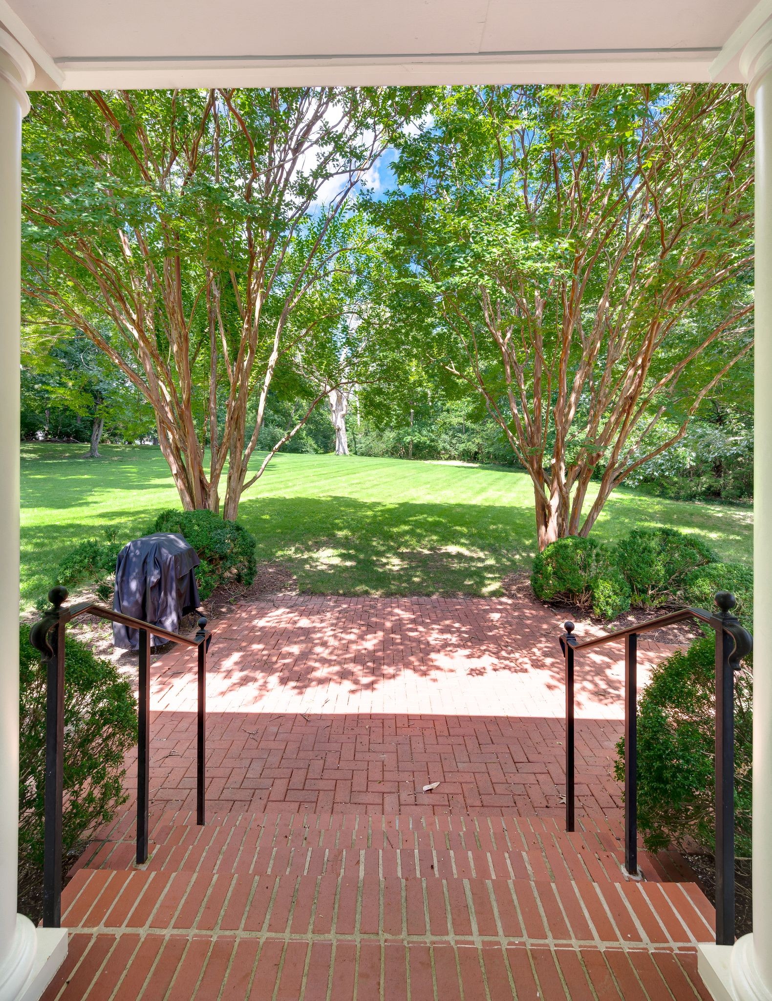 6111 Hickory Valley Rd