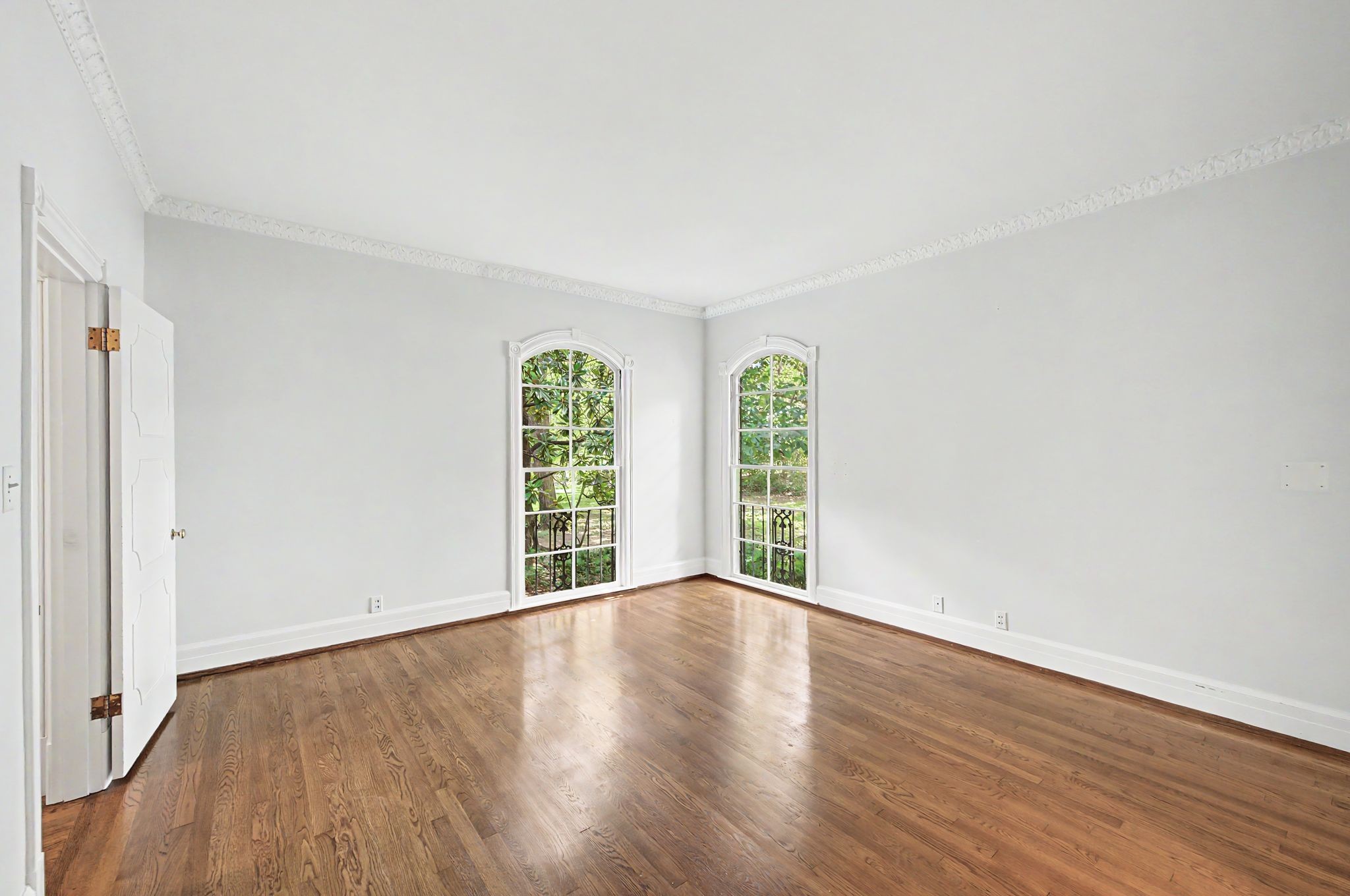 6111 Hickory Valley Rd