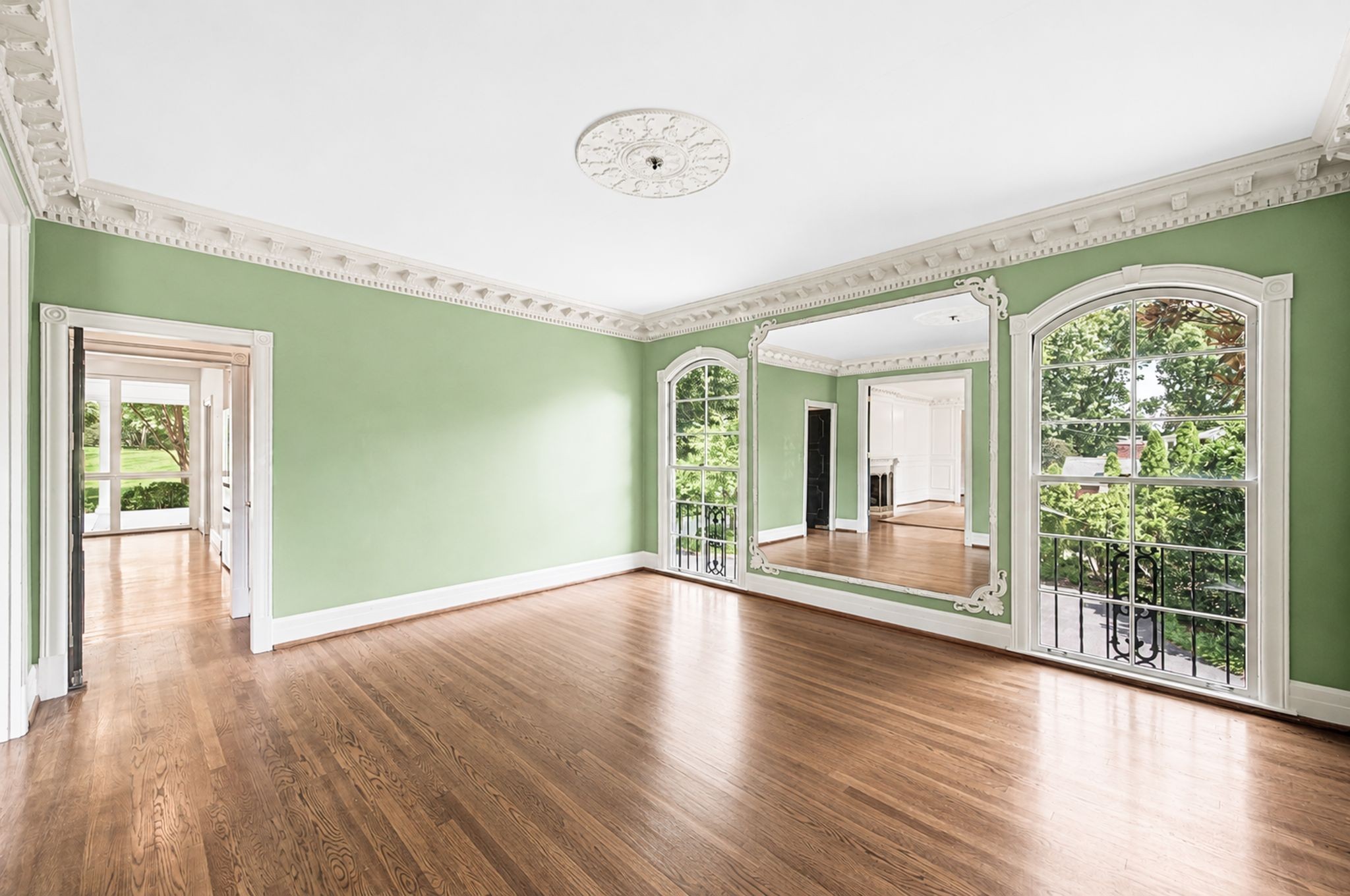 6111 Hickory Valley Rd