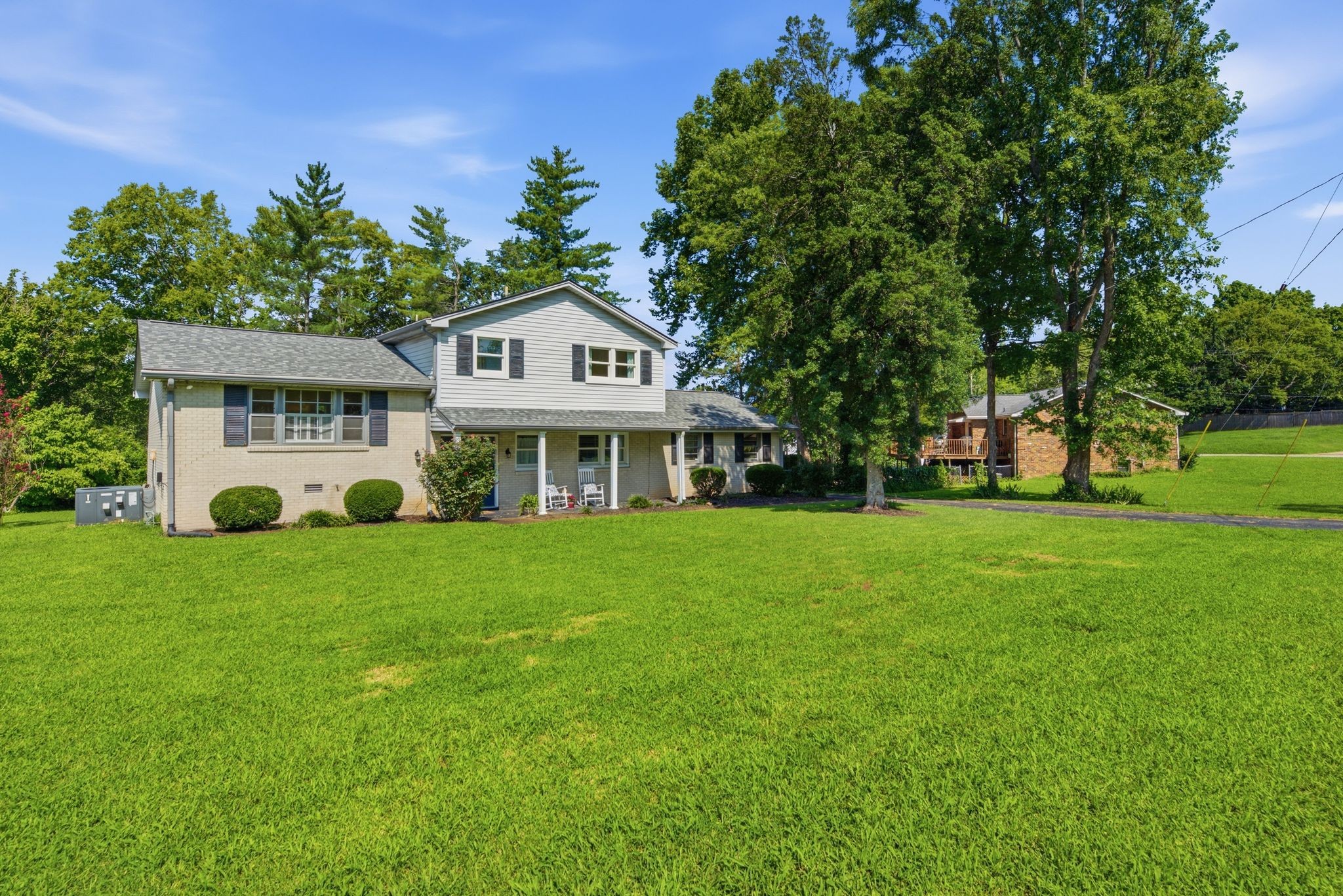 720 Myhr Dr