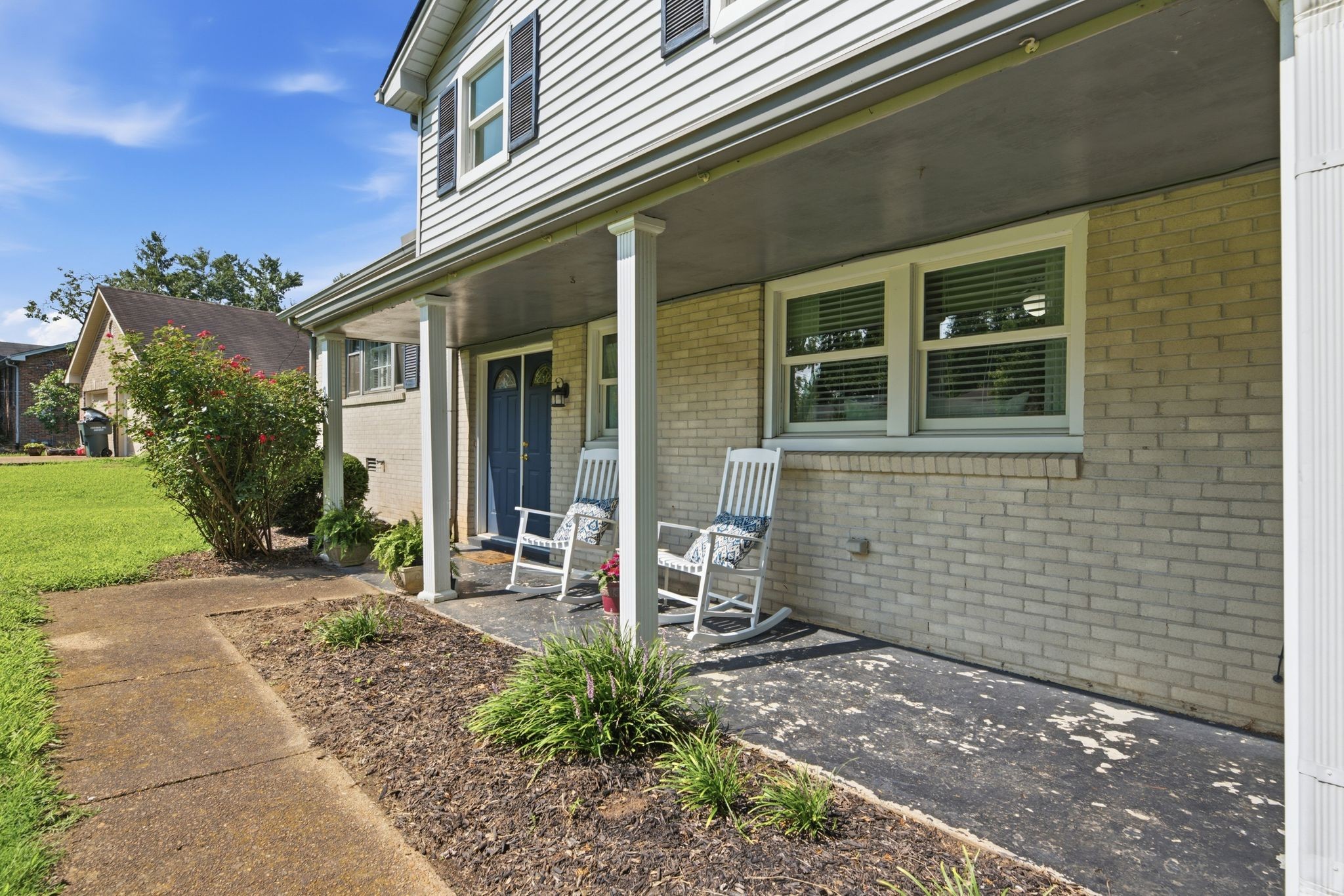 720 Myhr Dr
