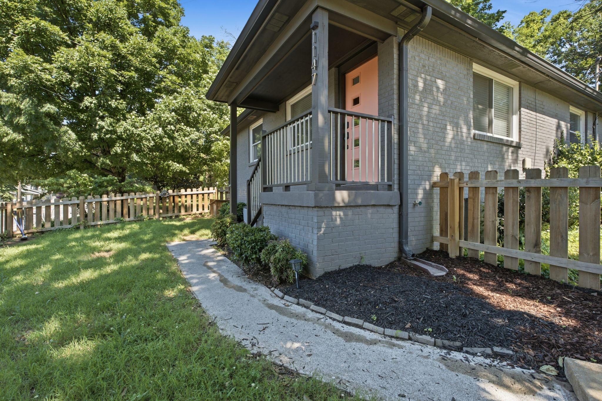 1147 Cahal Ave