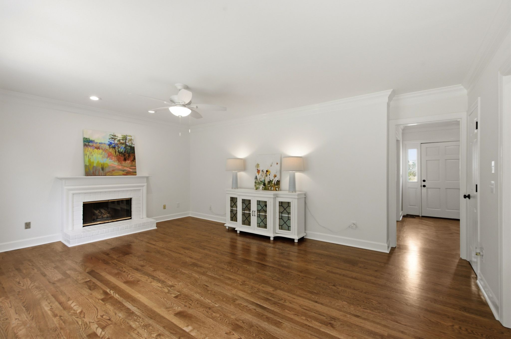 8005 Montcastle Dr