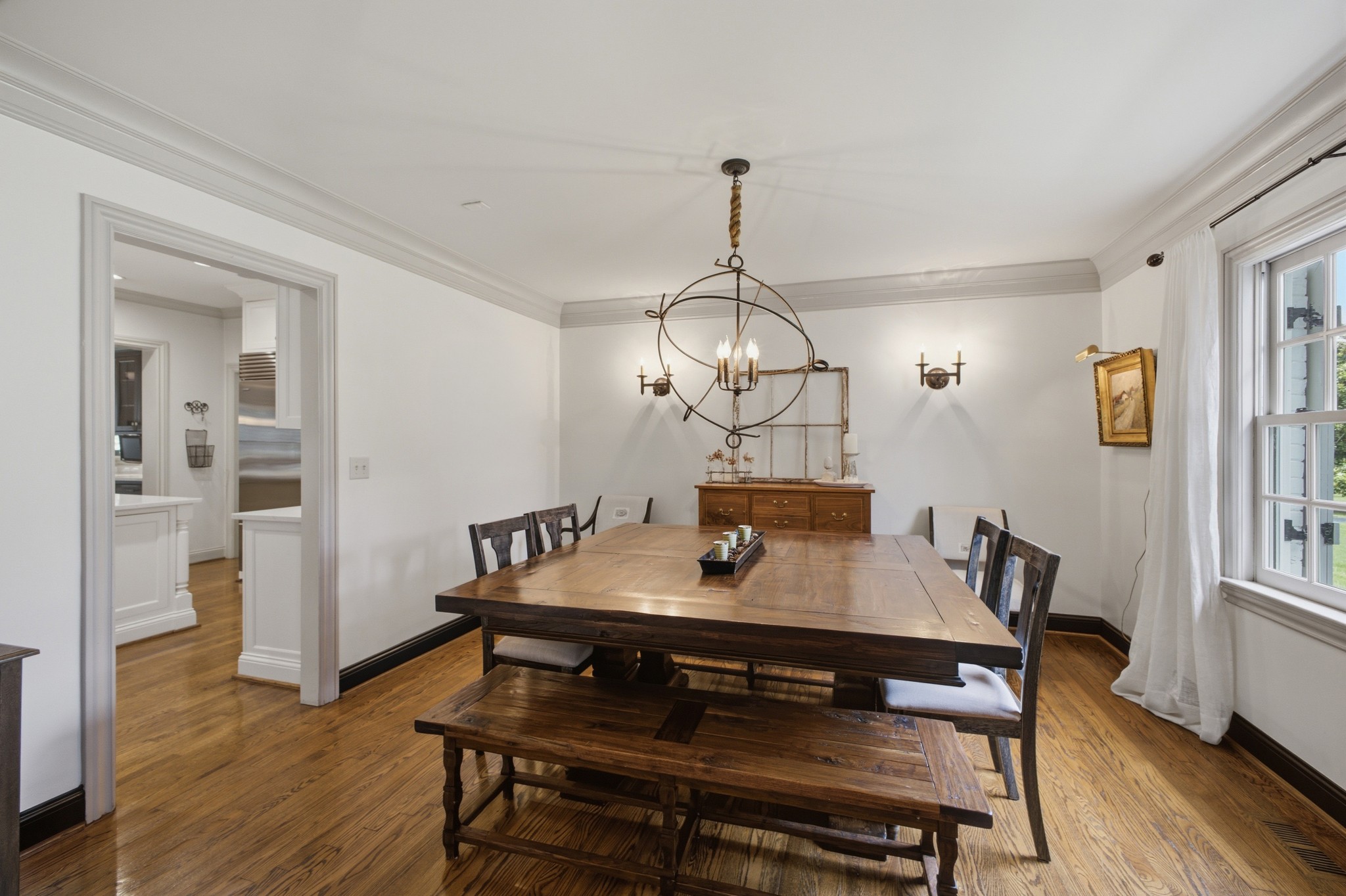 933 Van Leer Dr