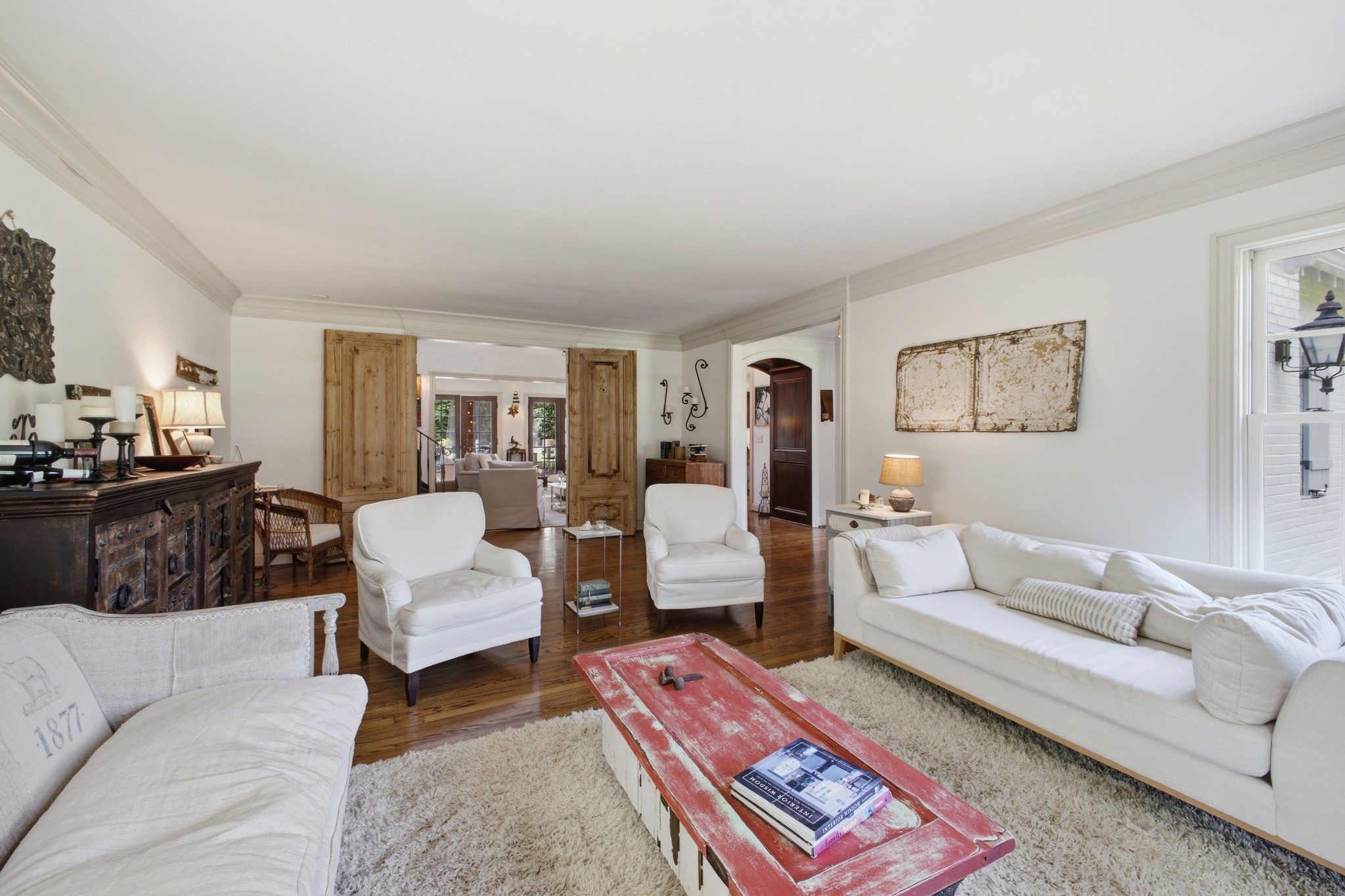 933 Van Leer Dr