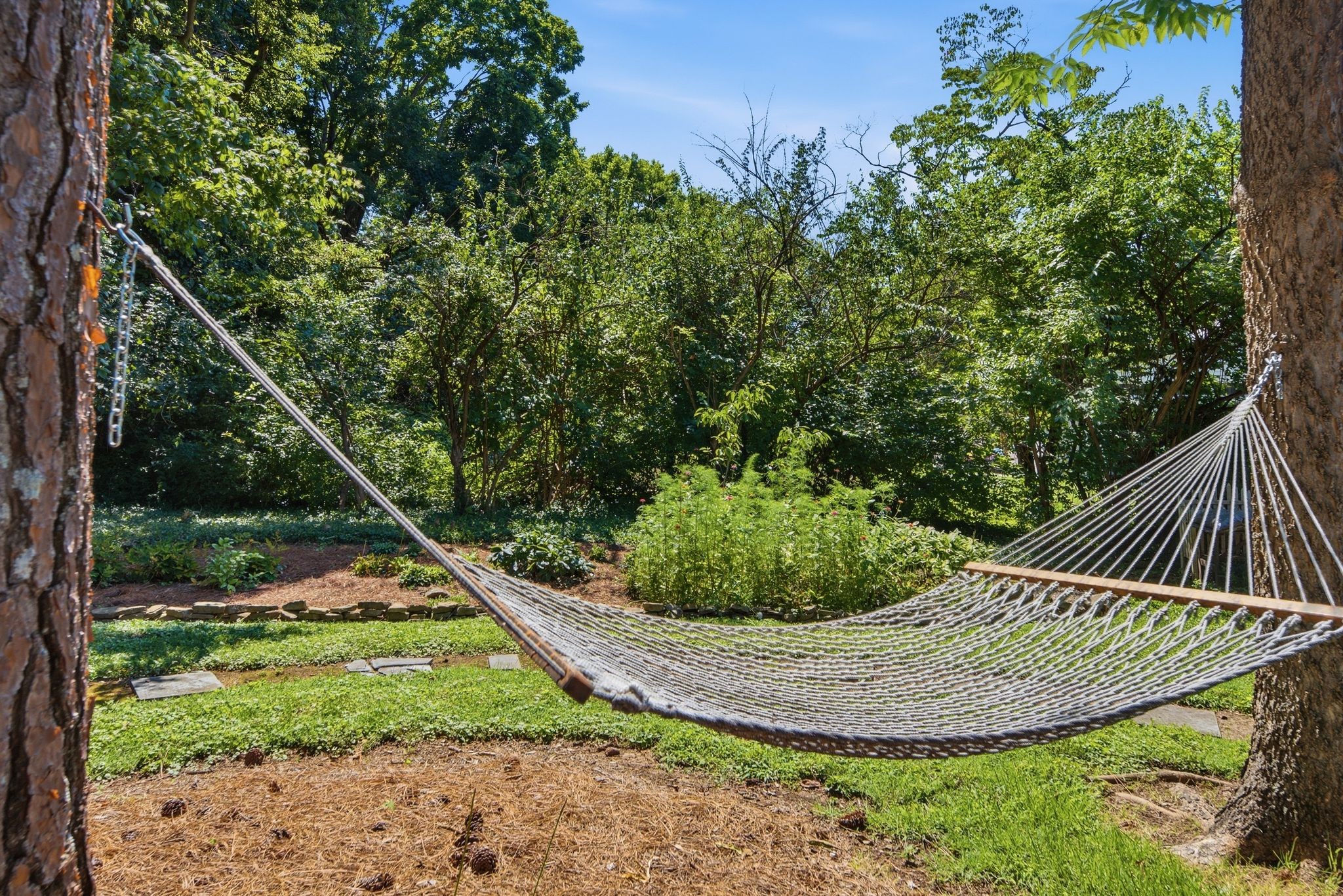 933 Van Leer Dr