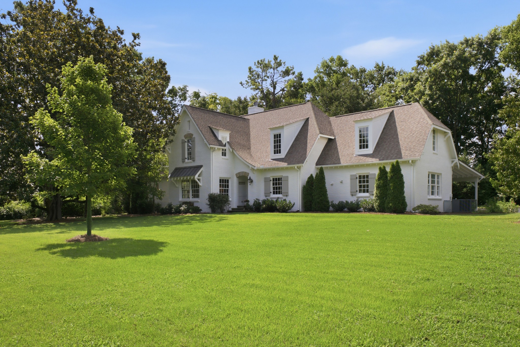 933 Van Leer Dr