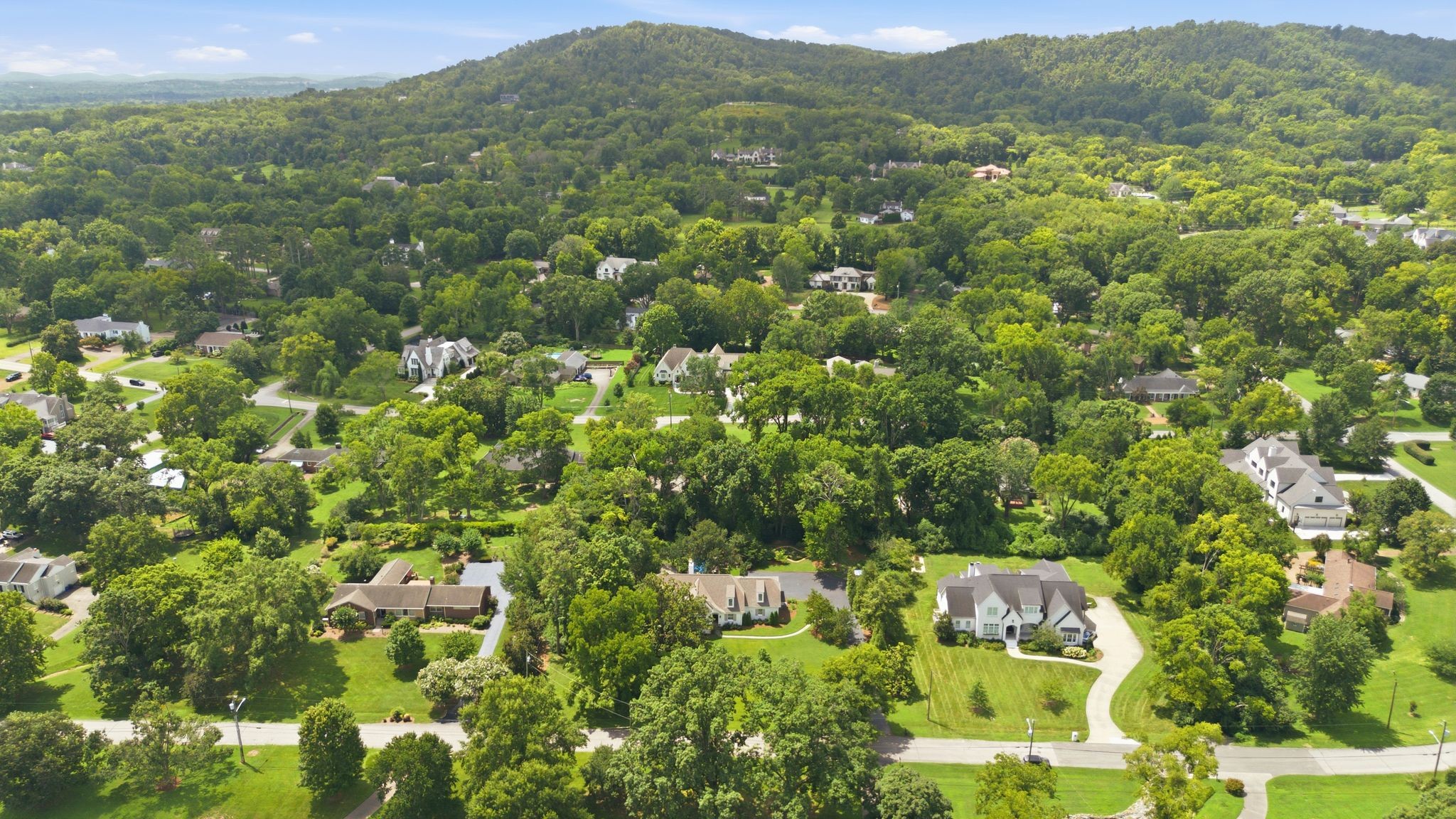 933 Van Leer Dr
