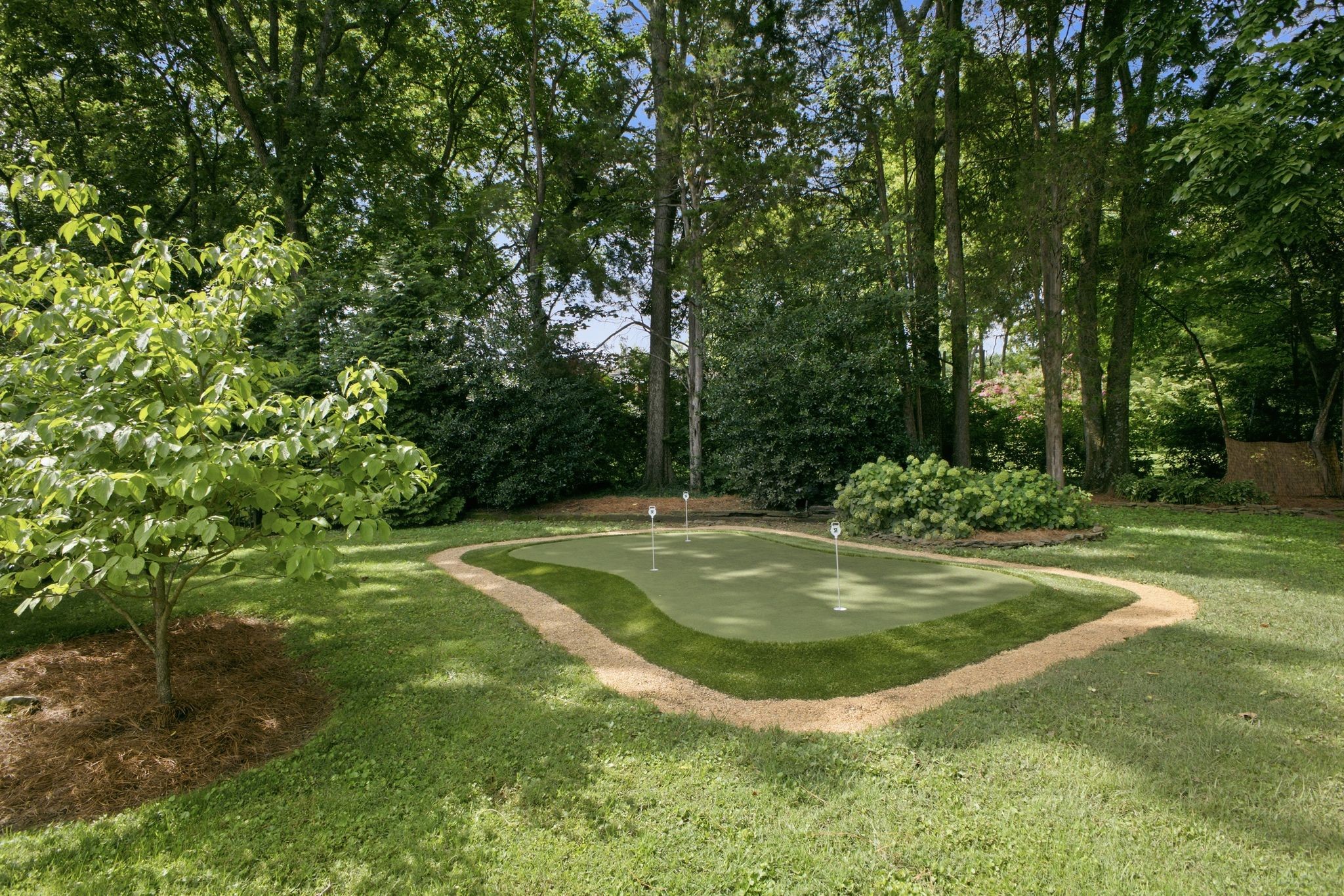 933 Van Leer Dr
