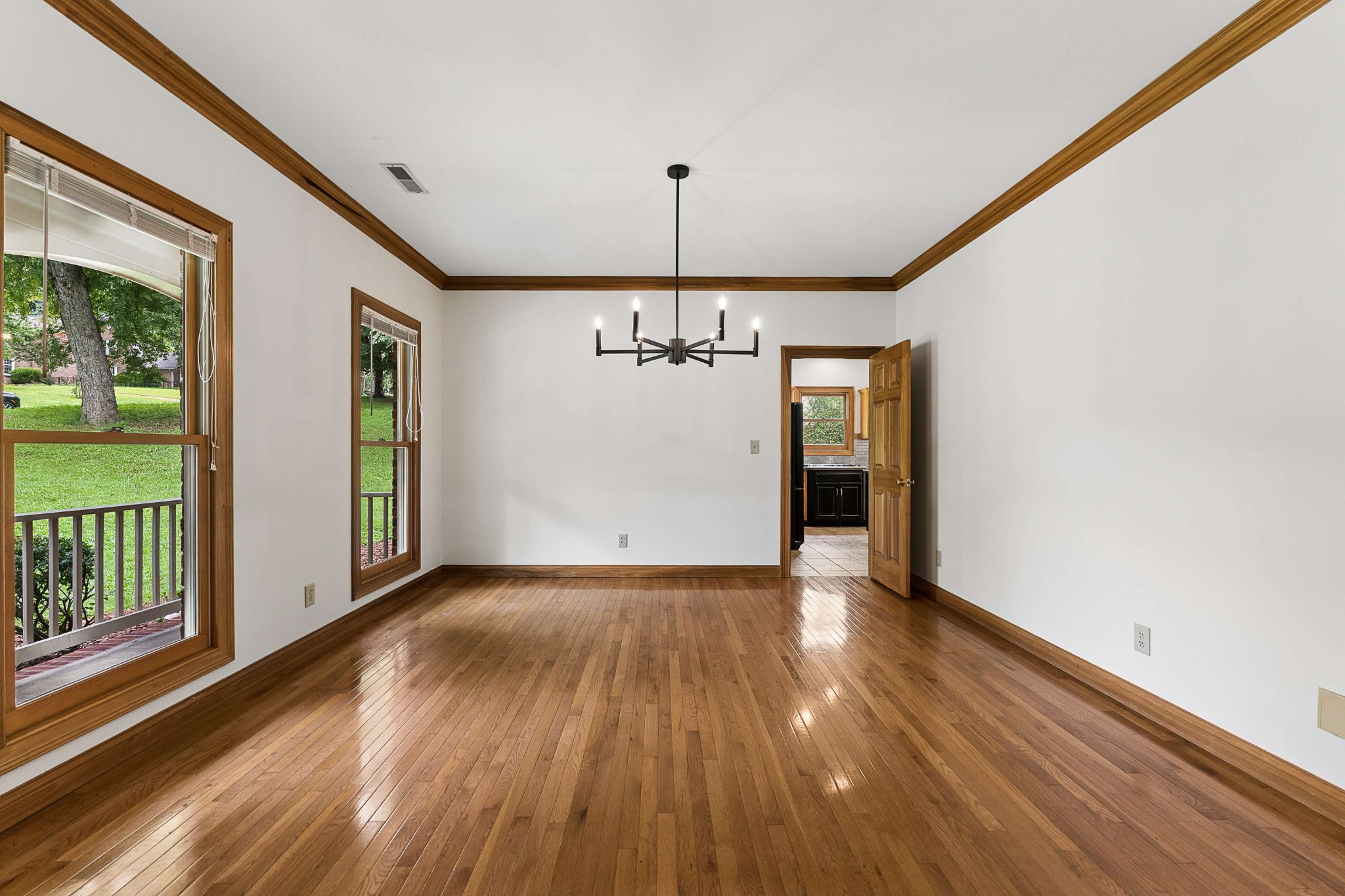 1133 Oak Creek Dr