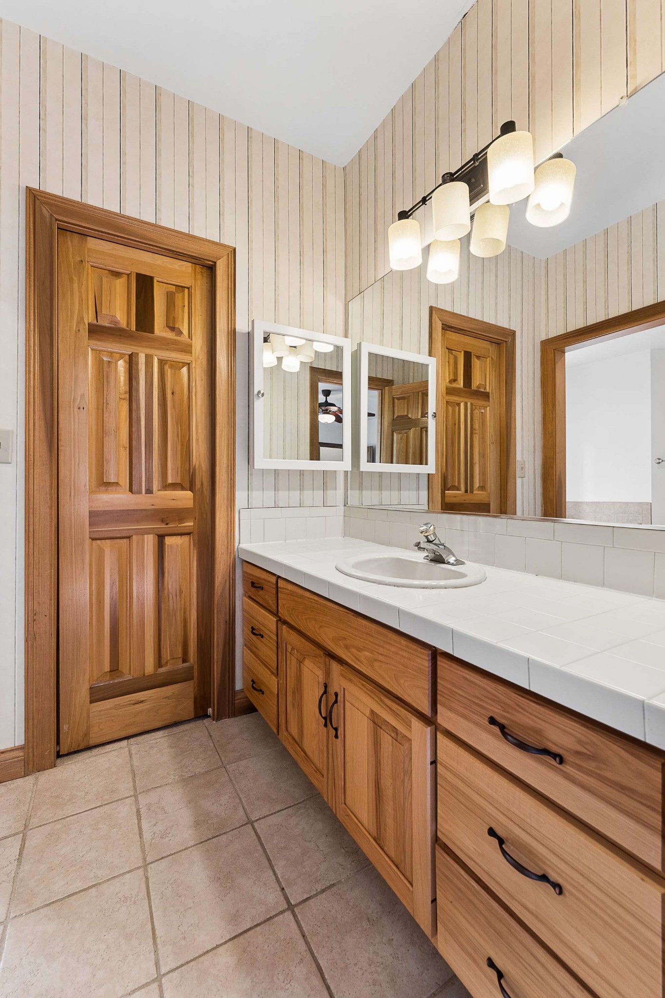1133 Oak Creek Dr