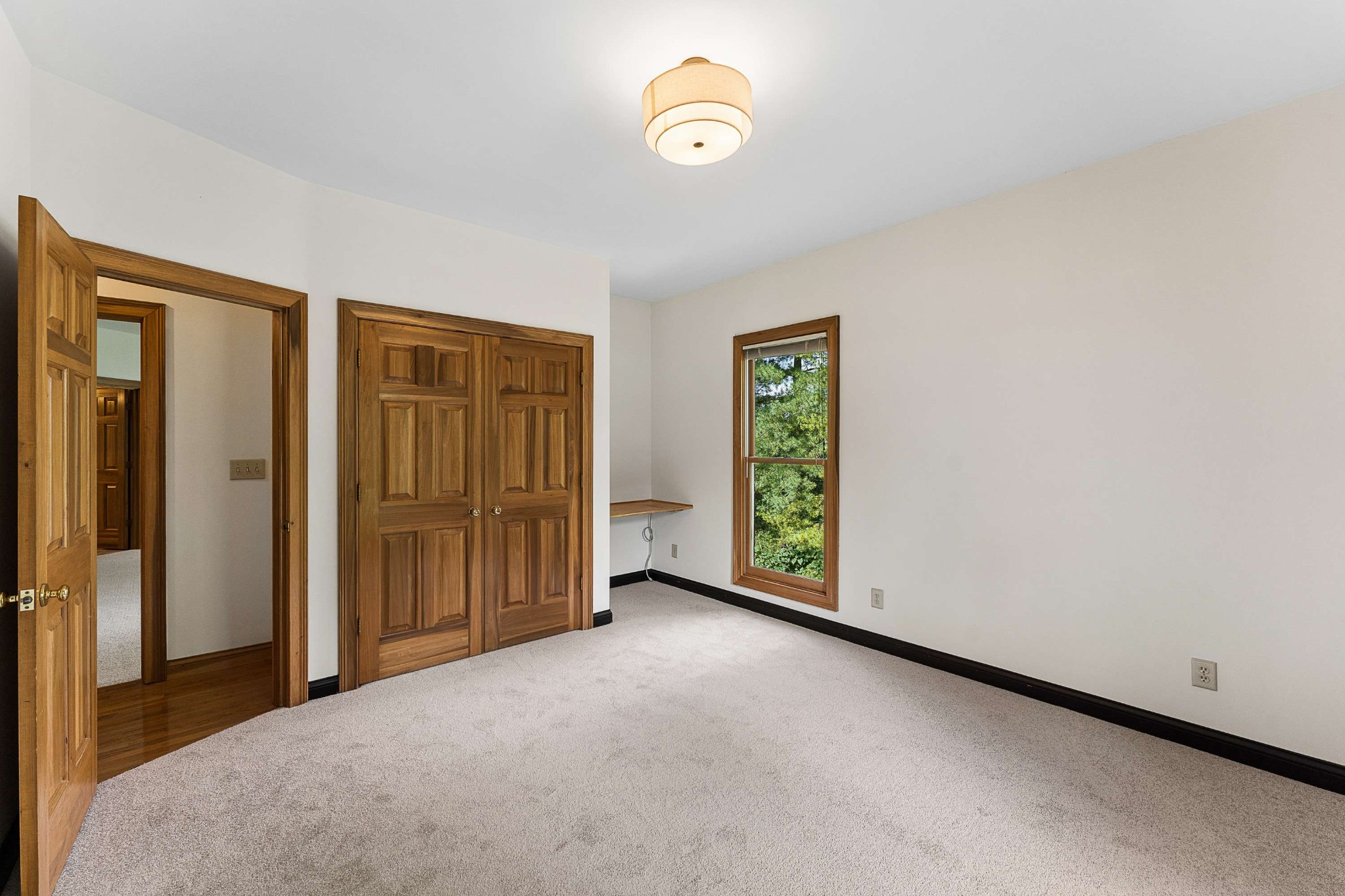 1133 Oak Creek Dr