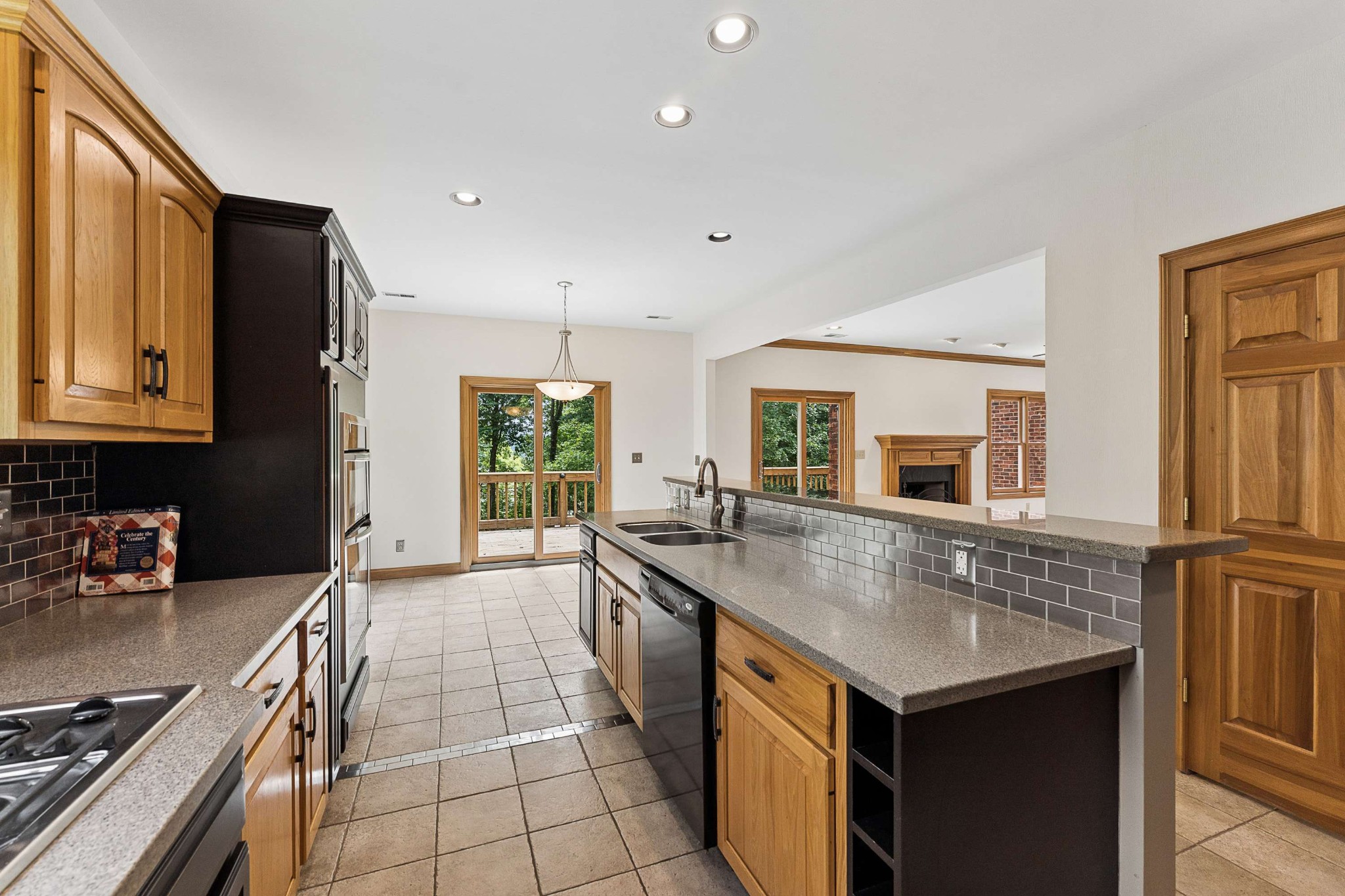 1133 Oak Creek Dr