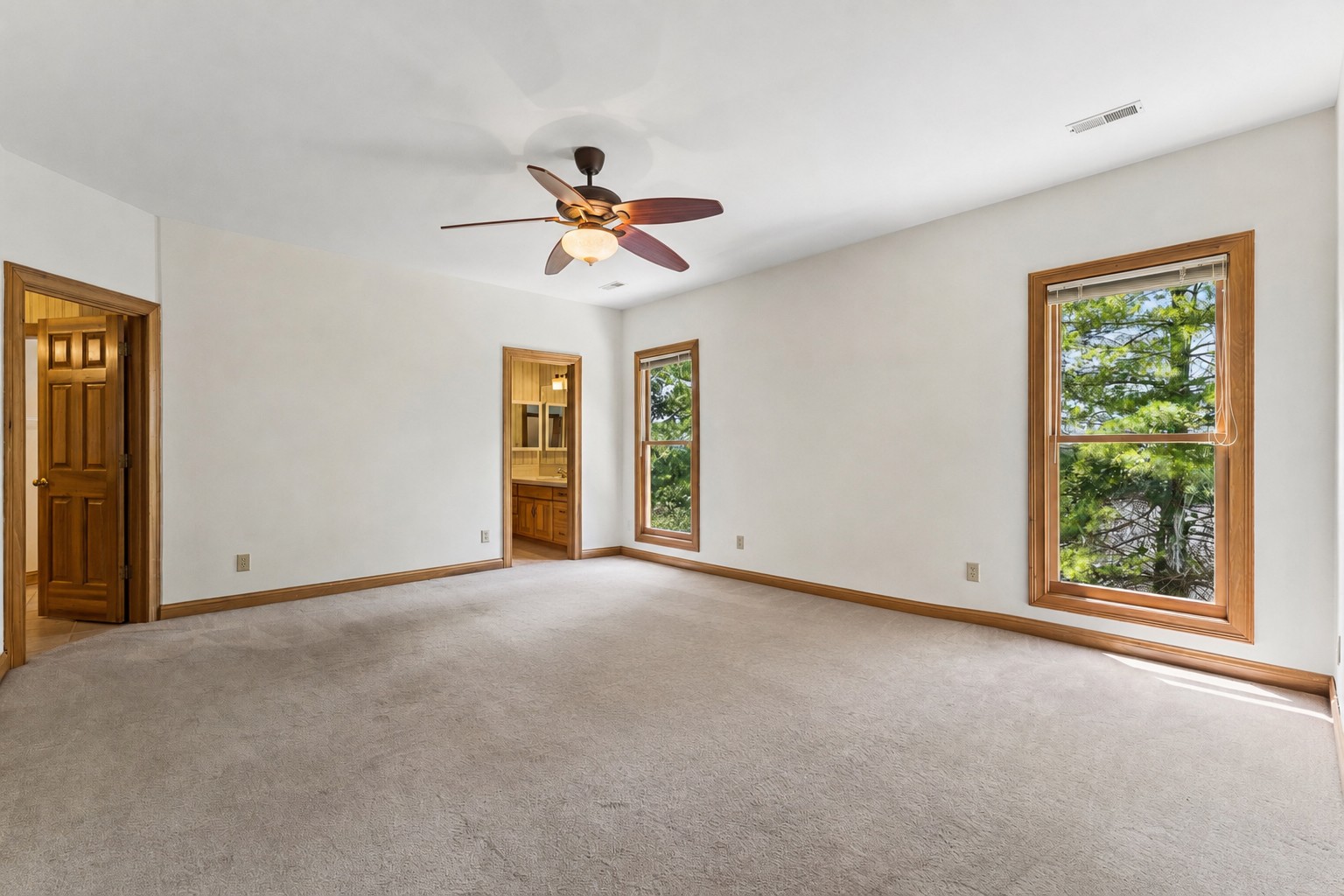 1133 Oak Creek Dr