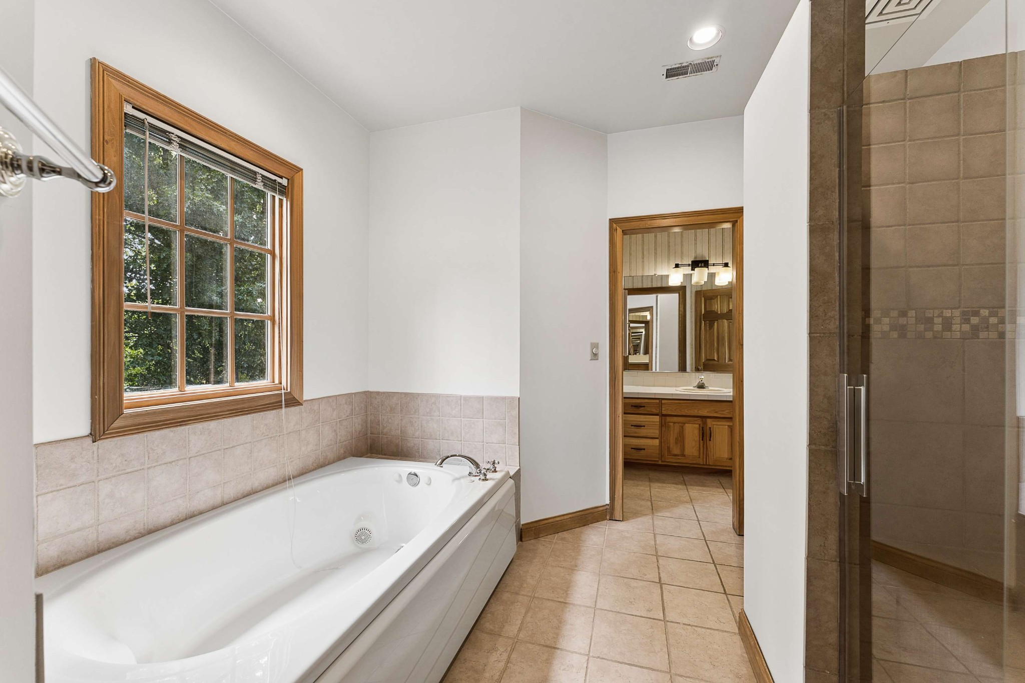 1133 Oak Creek Dr