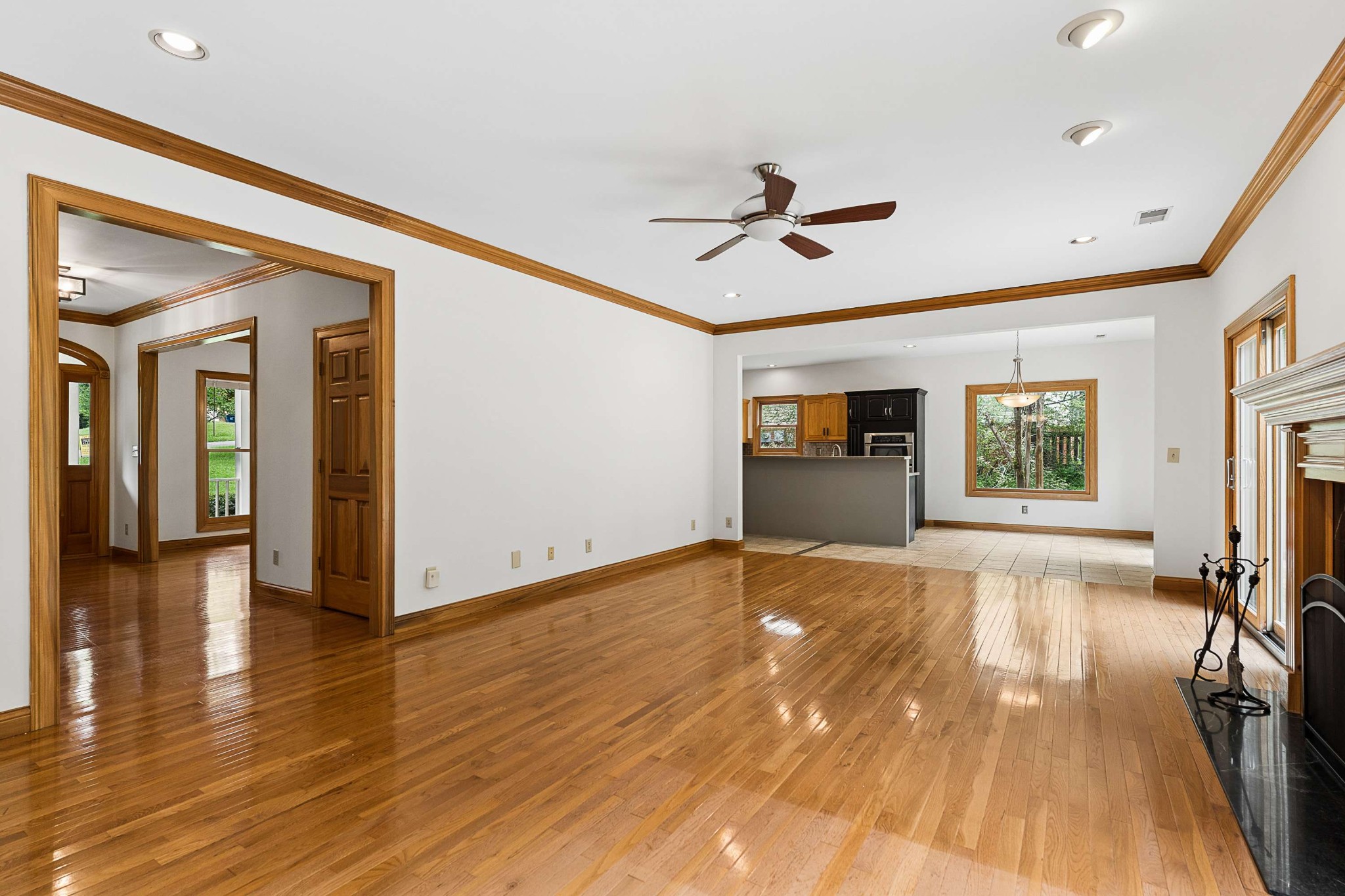 1133 Oak Creek Dr