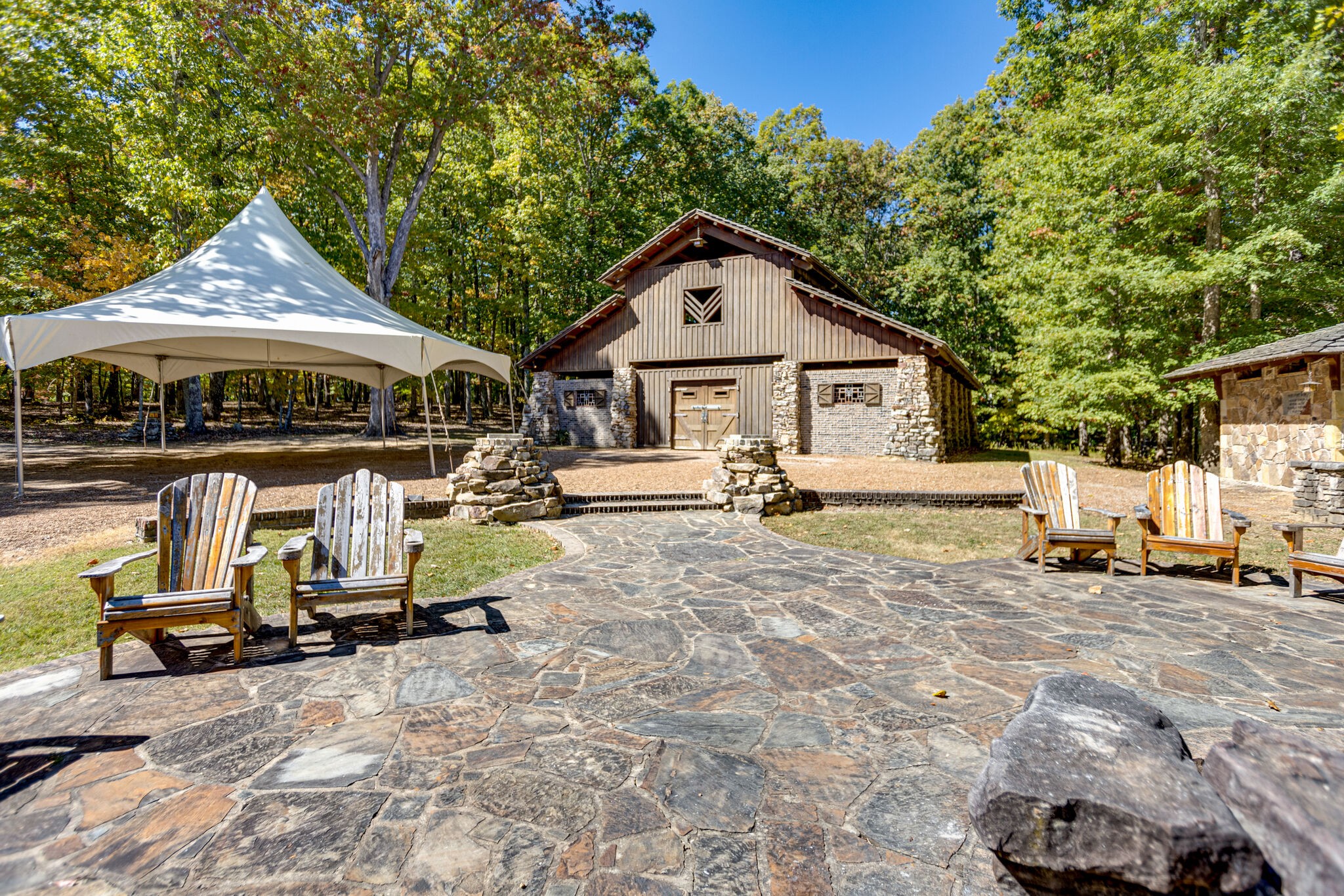 15 Myers Point Rd