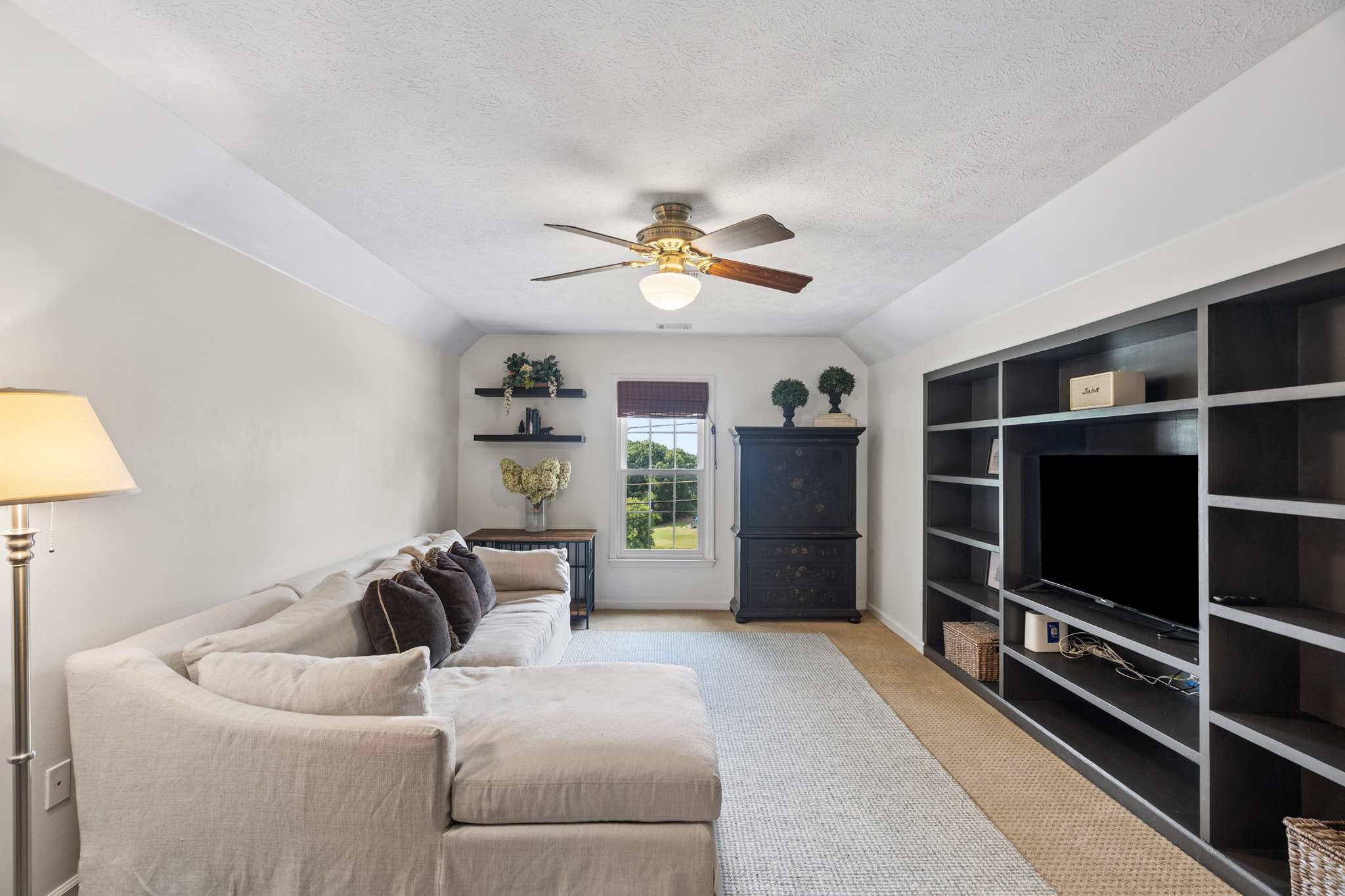 112 Spy Glass Way