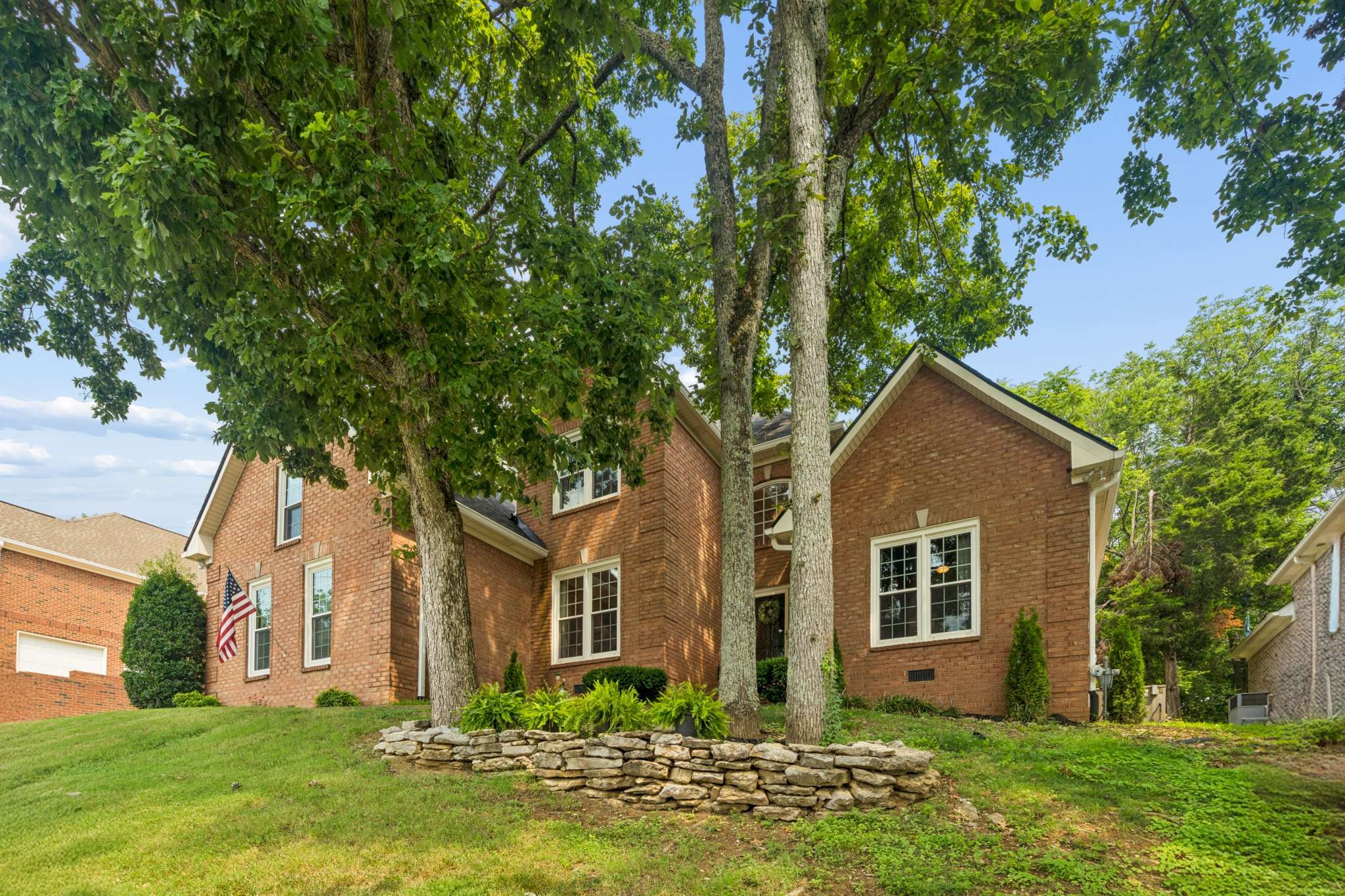 112 Spy Glass Way
