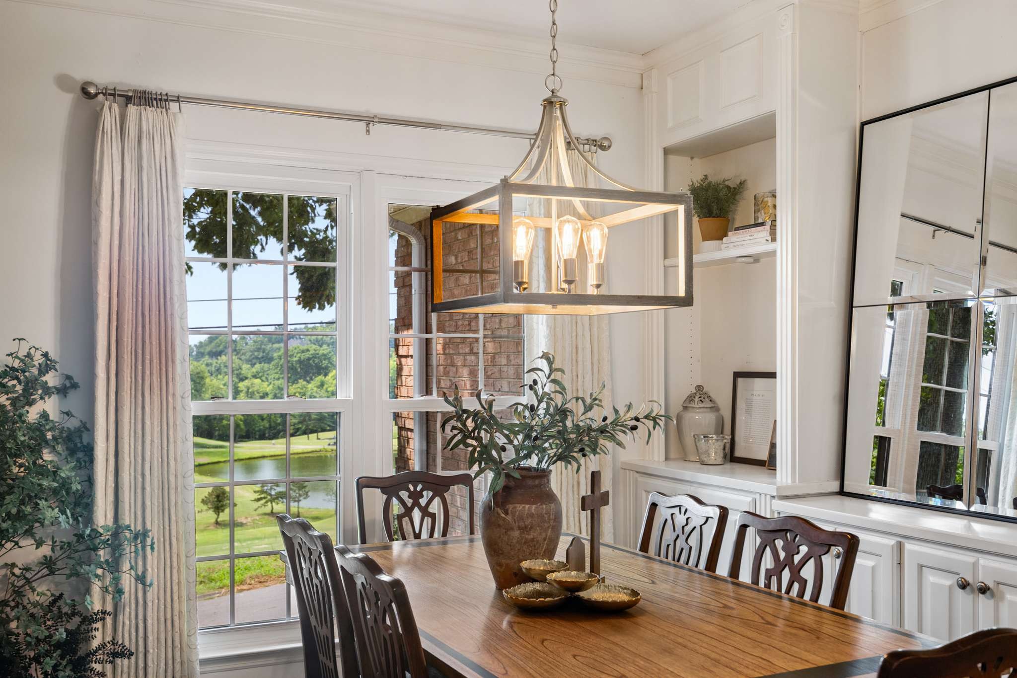 112 Spy Glass Way