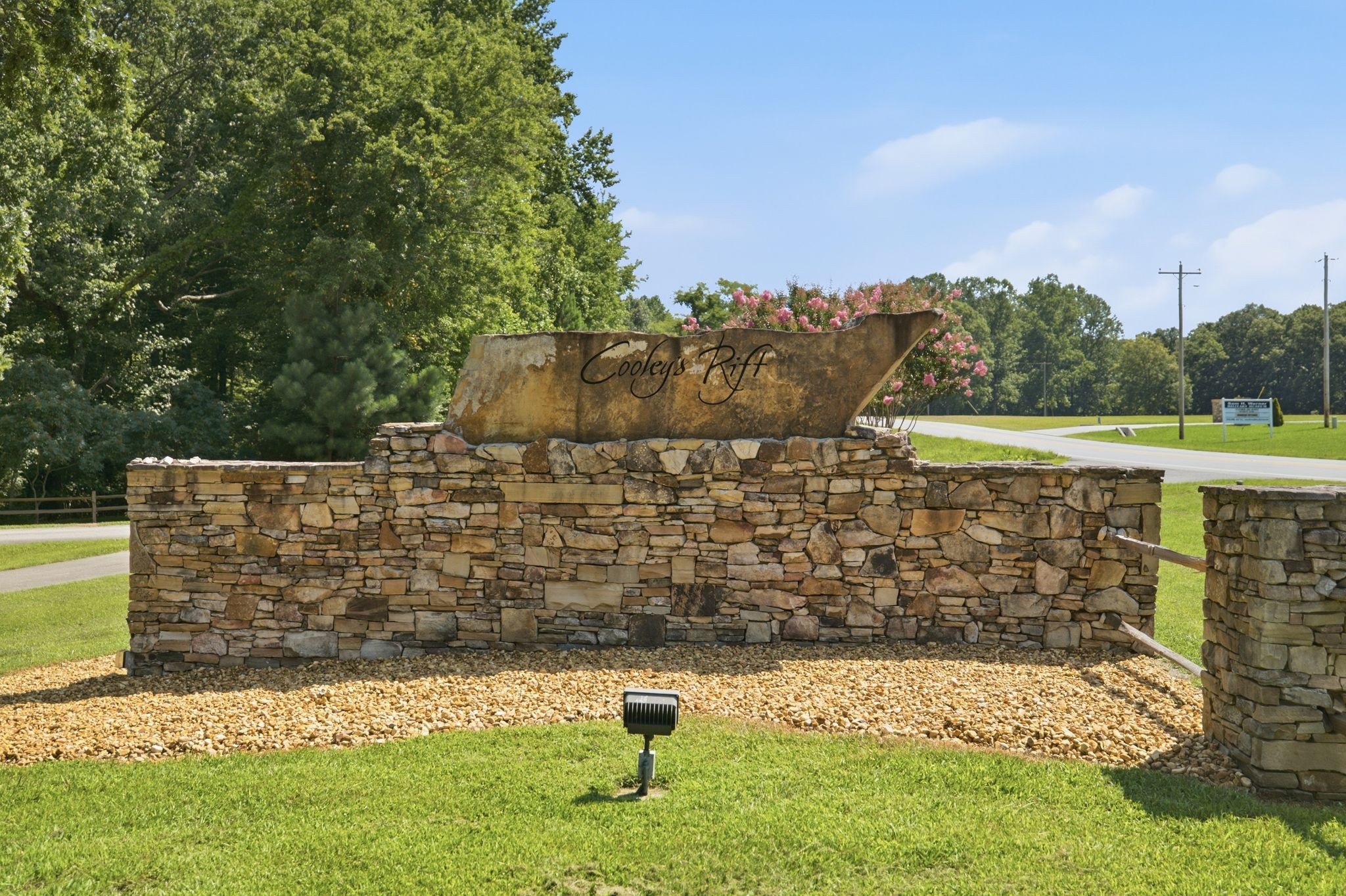 40 Trussell Creek Trl
