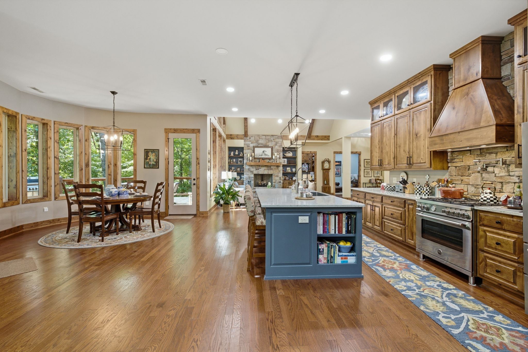 40 Trussell Creek Trl