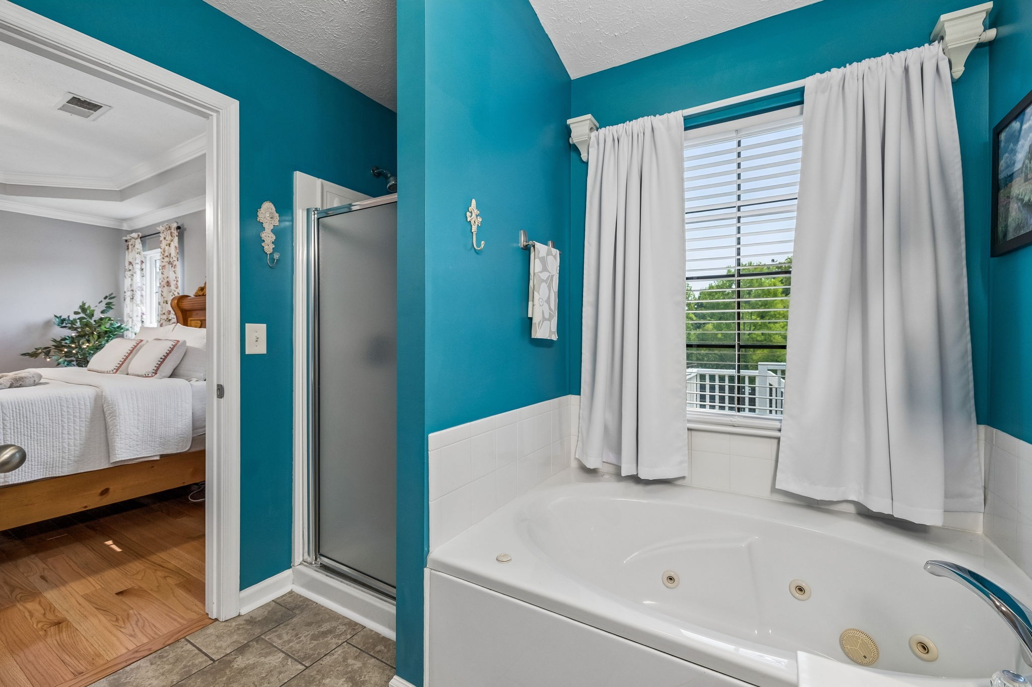 8468 Beautiful Valley Dr
