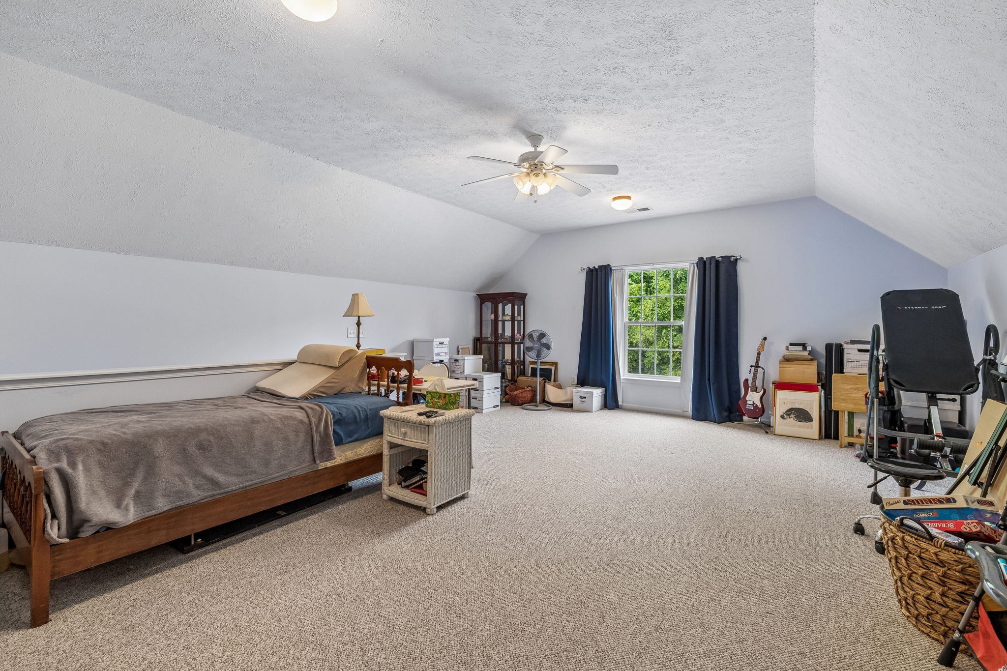 8468 Beautiful Valley Dr