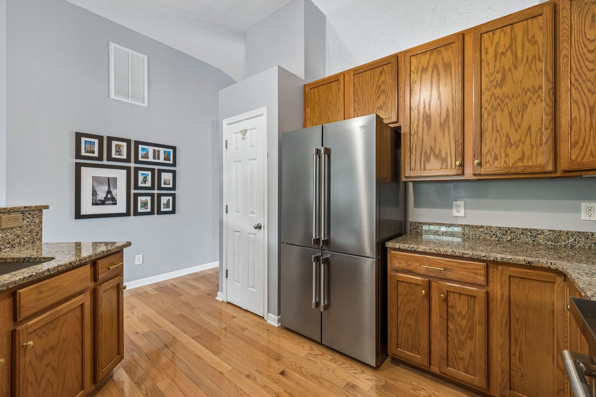8468 Beautiful Valley Dr