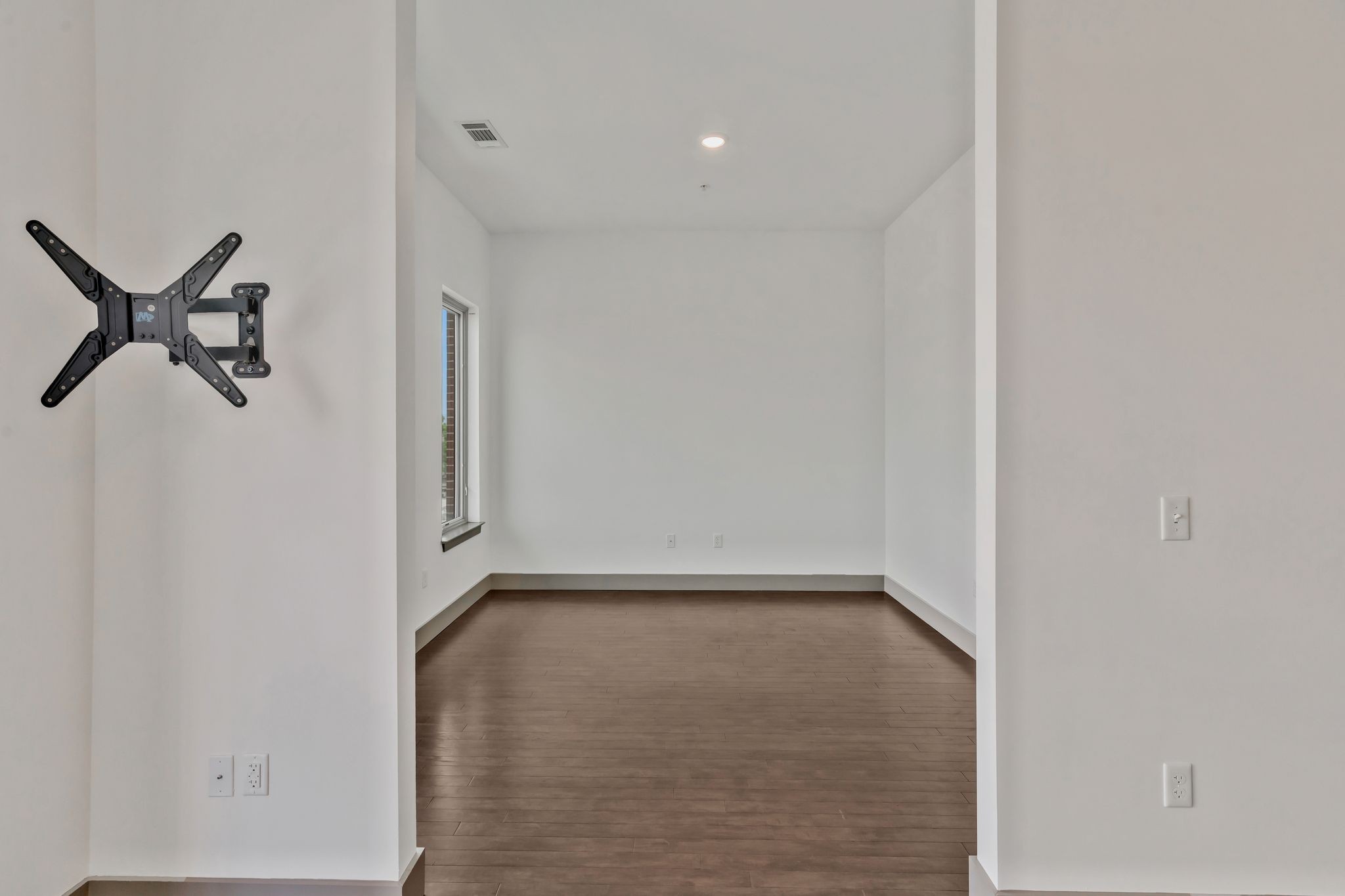 2407 8th Ave, S Unit: 505