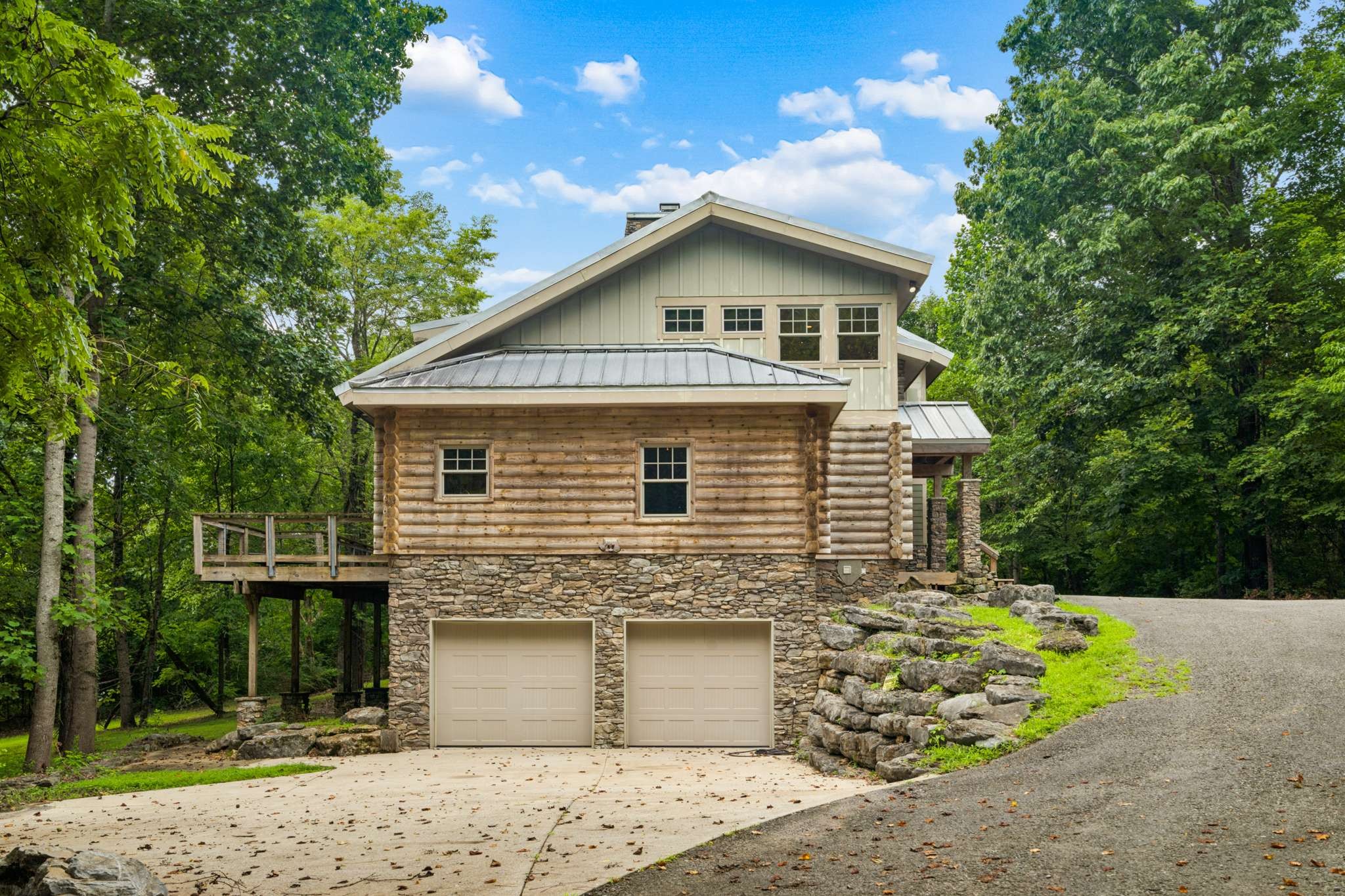 7910 Charlotte Pike