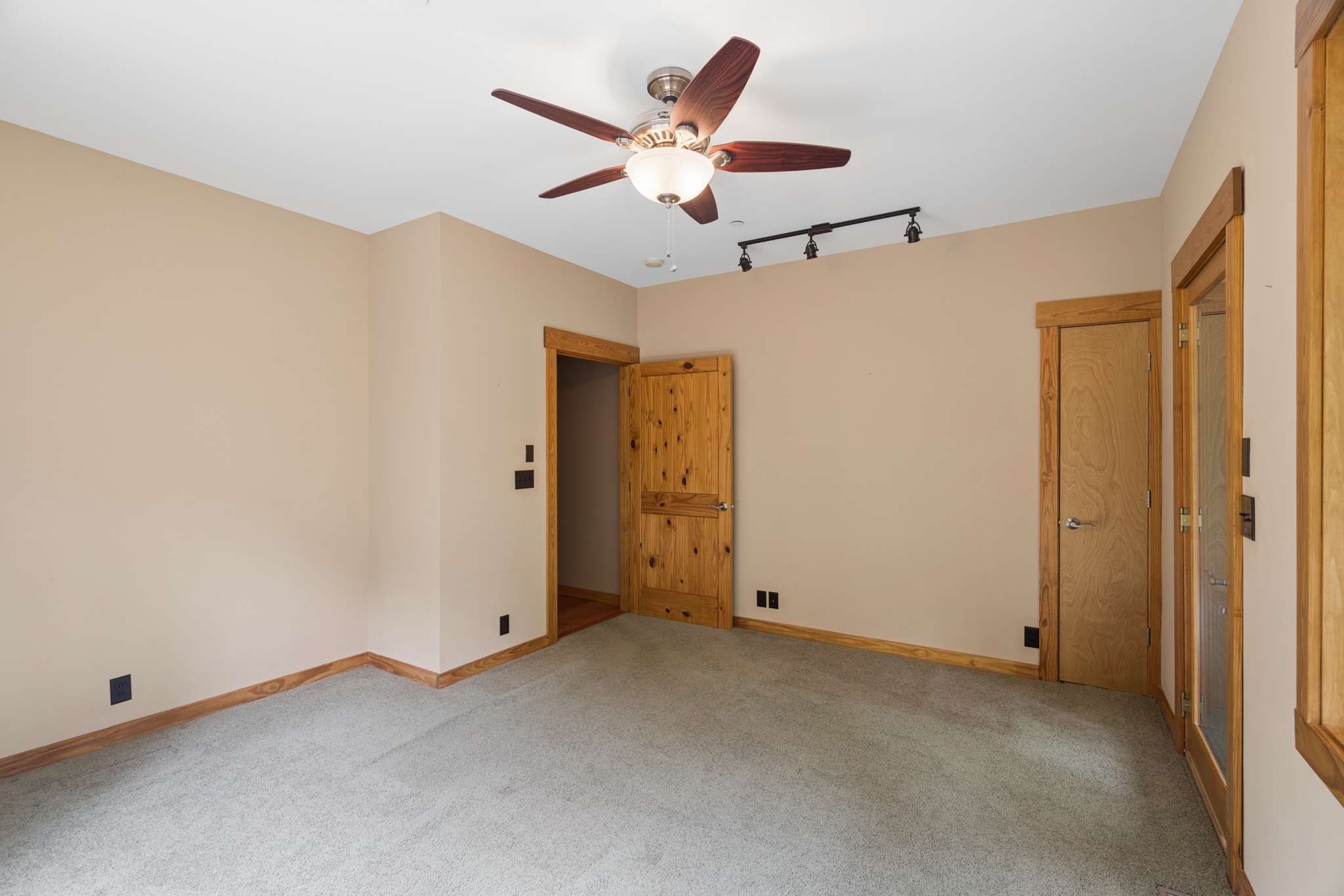7910 Charlotte Pike