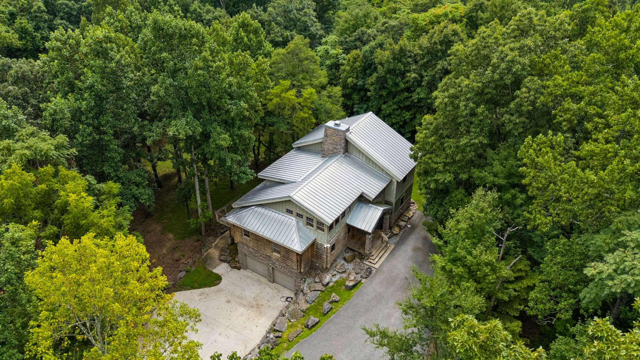 7910 Charlotte Pike