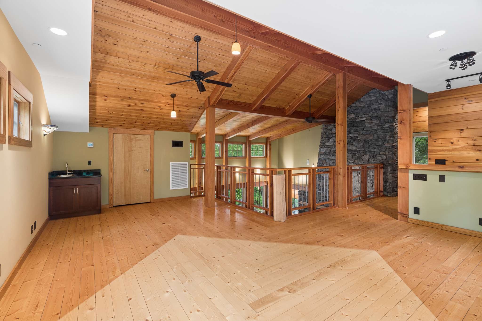 7910 Charlotte Pike