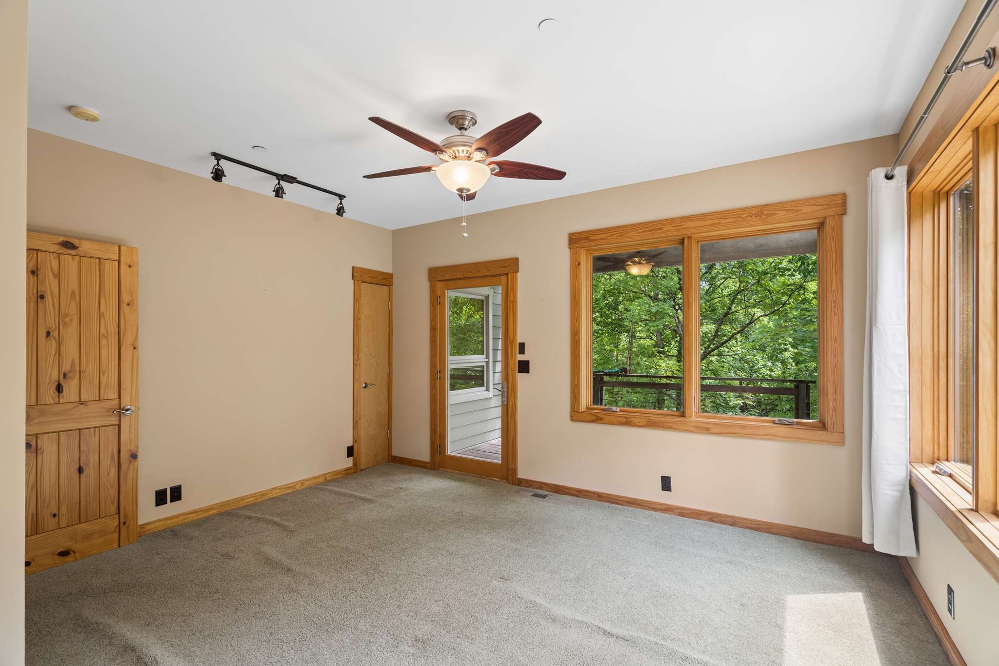 7910 Charlotte Pike