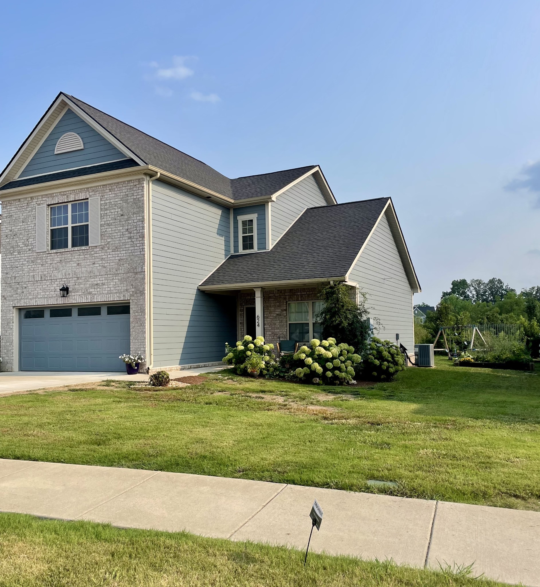624 Bella Ct