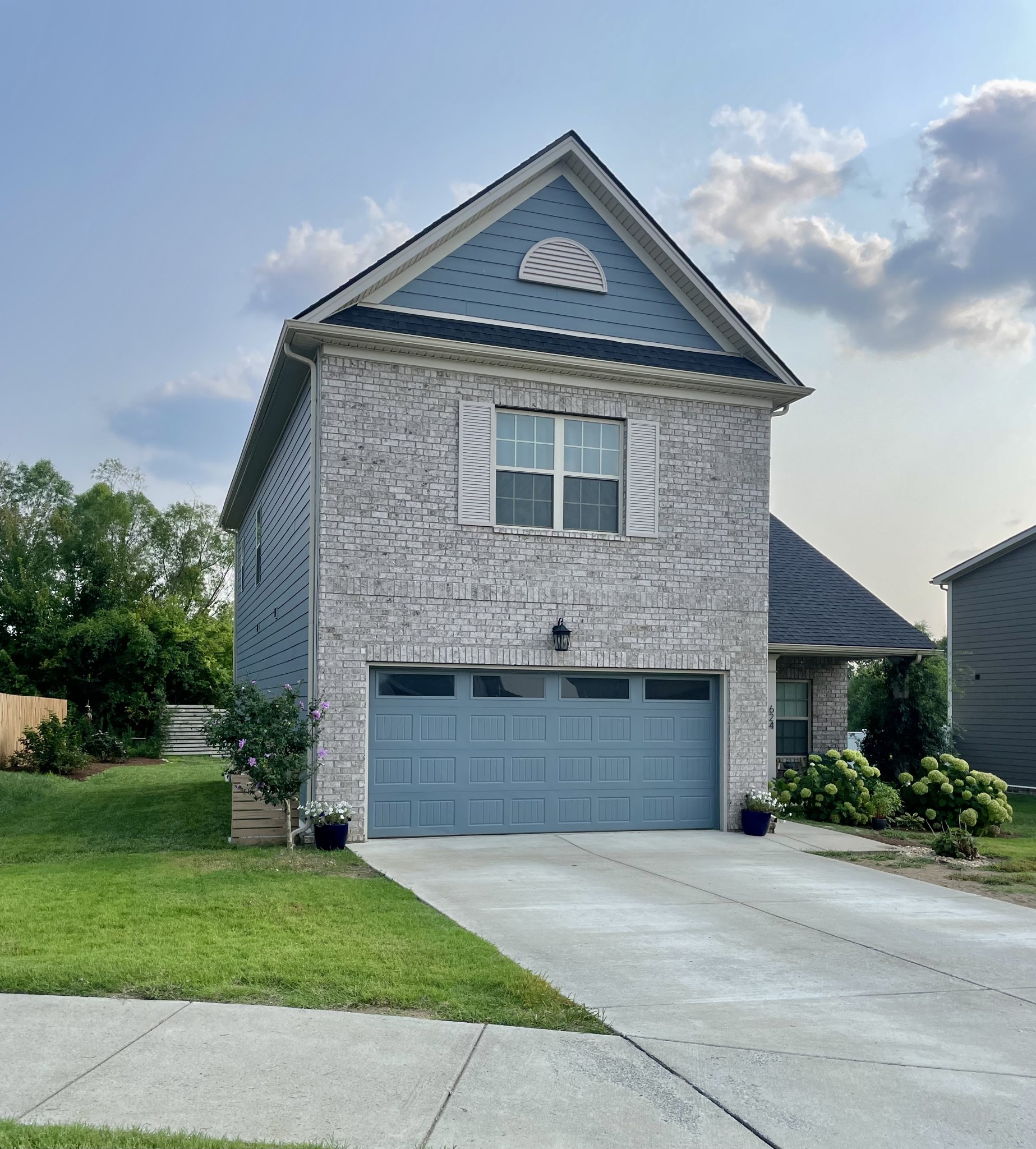 624 Bella Ct