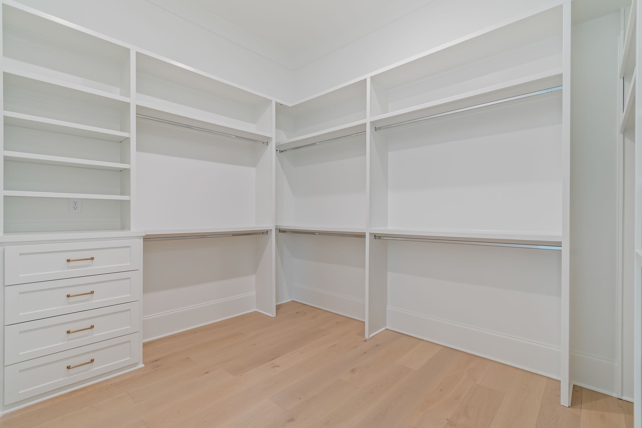 1627 Rosebrooke Dr