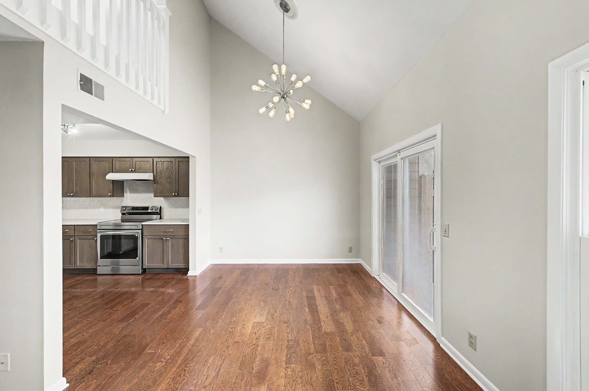 512 Belle Pointe Ct Unit: 512
