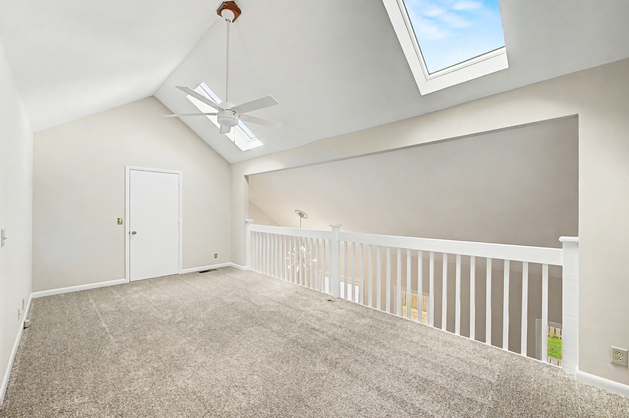 512 Belle Pointe Ct Unit: 512