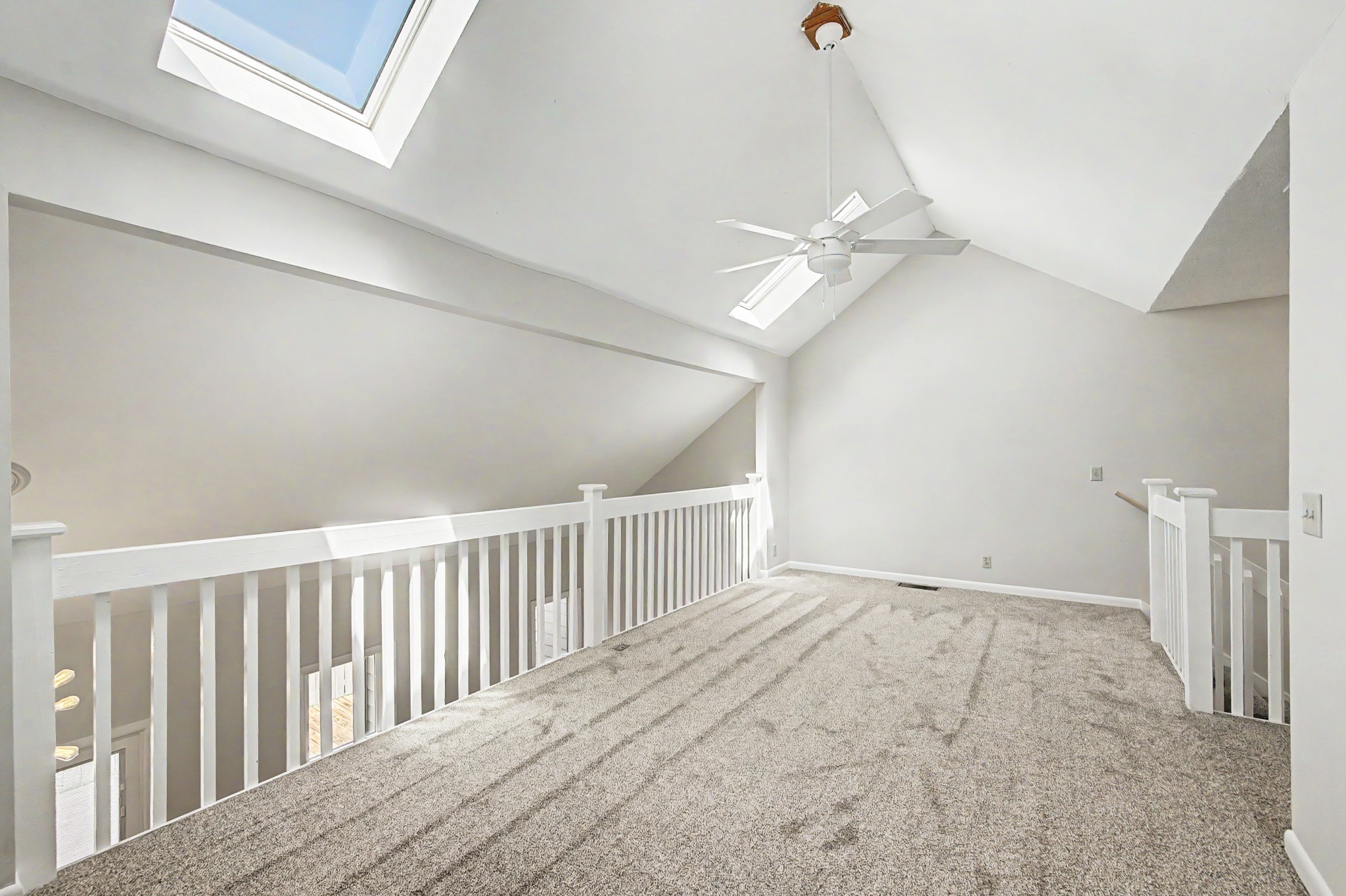 512 Belle Pointe Ct Unit: 512