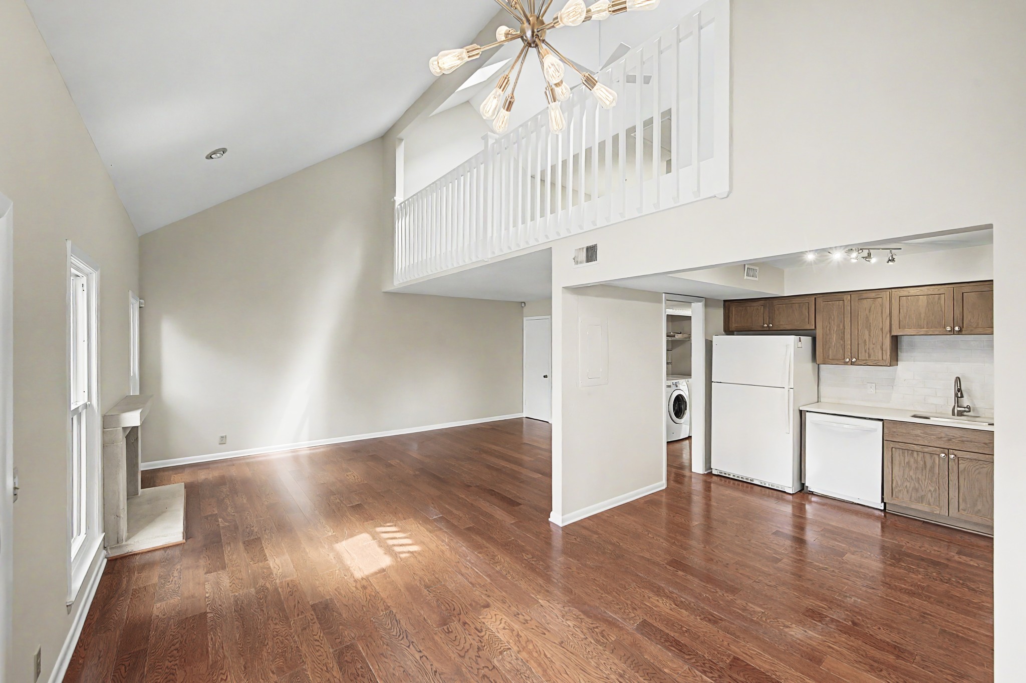512 Belle Pointe Ct Unit: 512