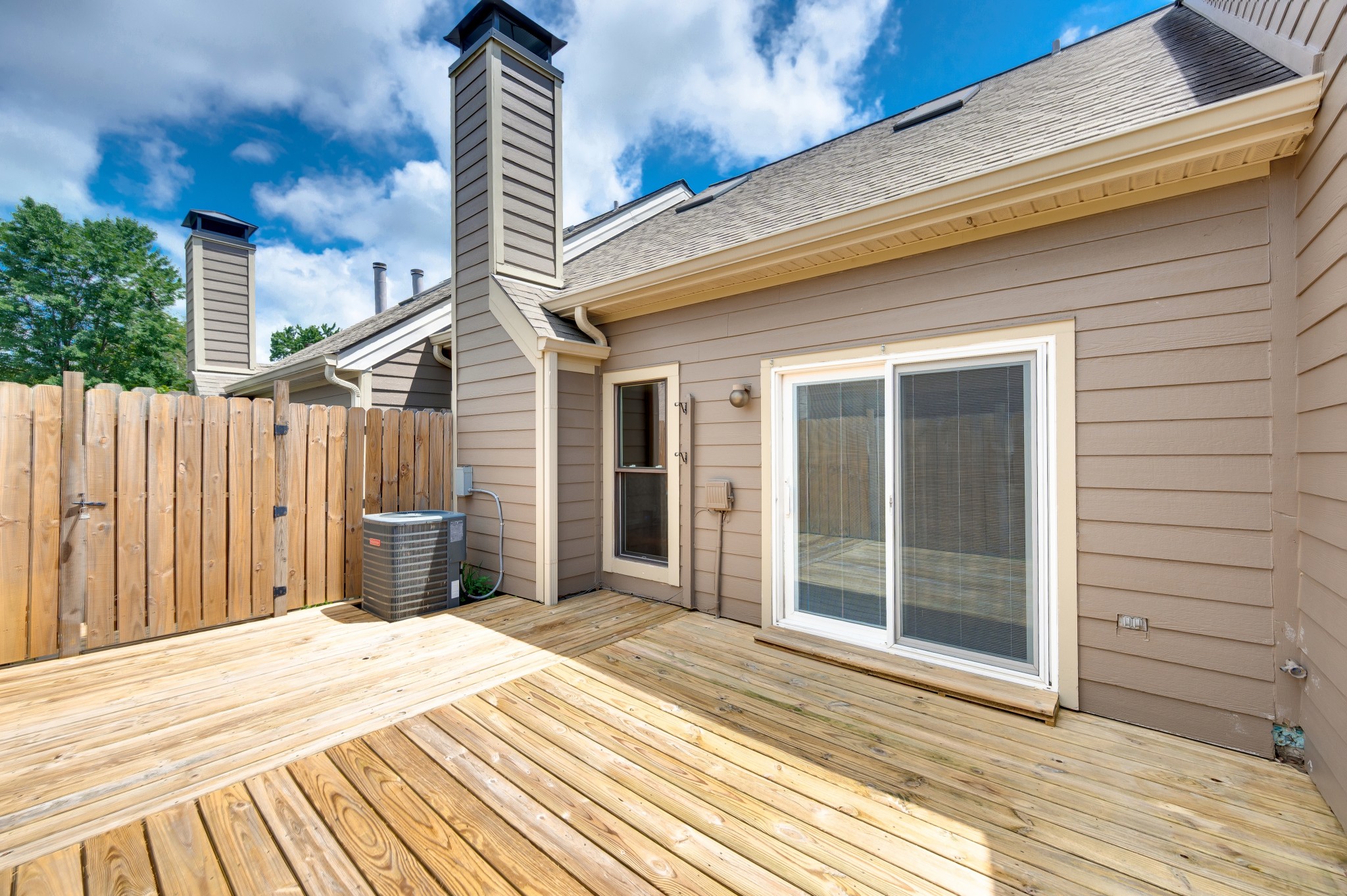 512 Belle Pointe Ct Unit: 512